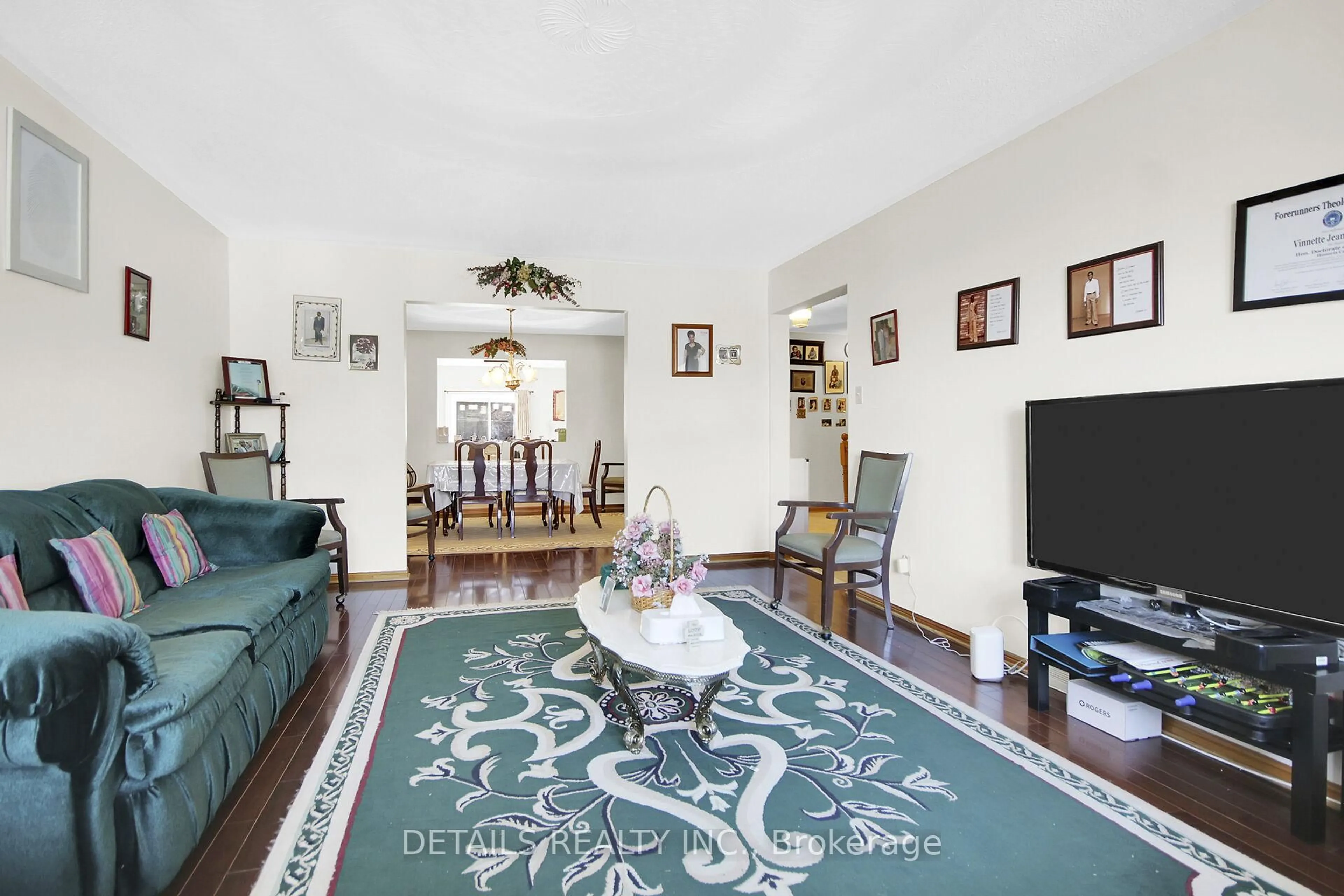 Unknown for 2876 Tresa Crt, Ottawa Ontario K1T 2H1