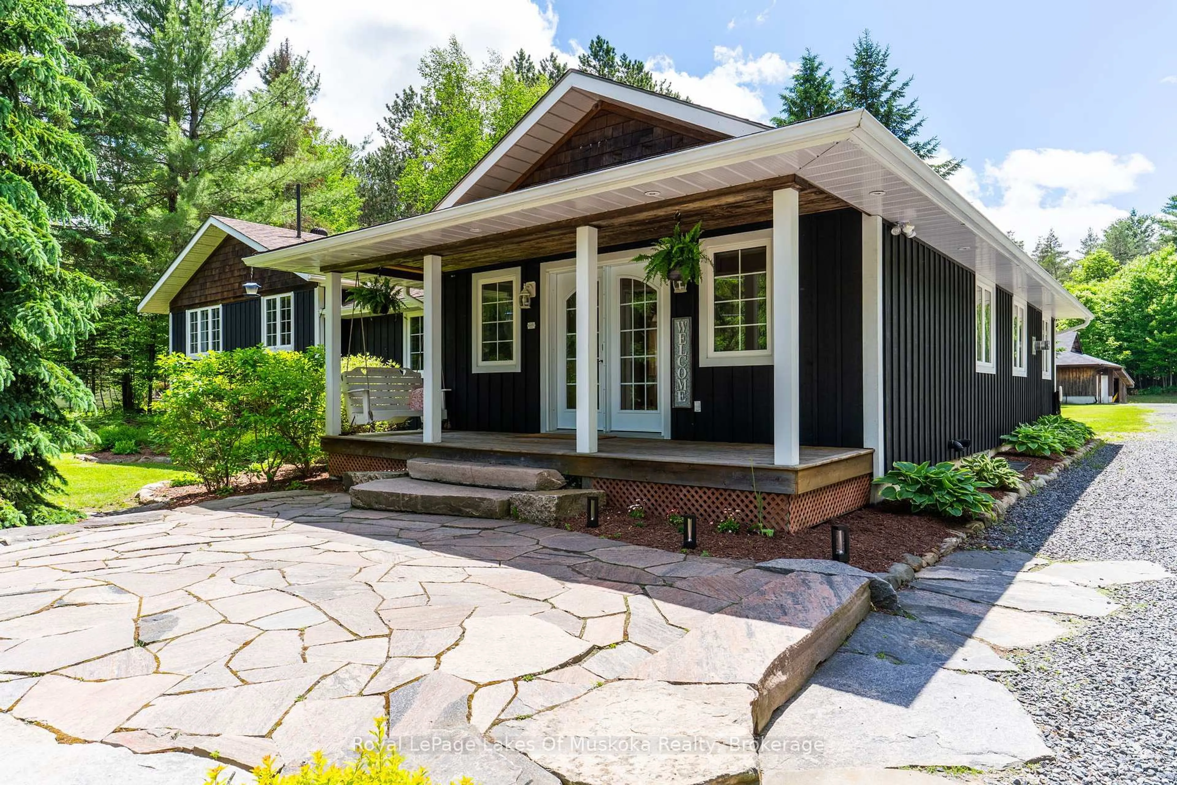 Home with vinyl exterior material, street for 764 Fowlers Rd, Huntsville Ontario P1H 2N5