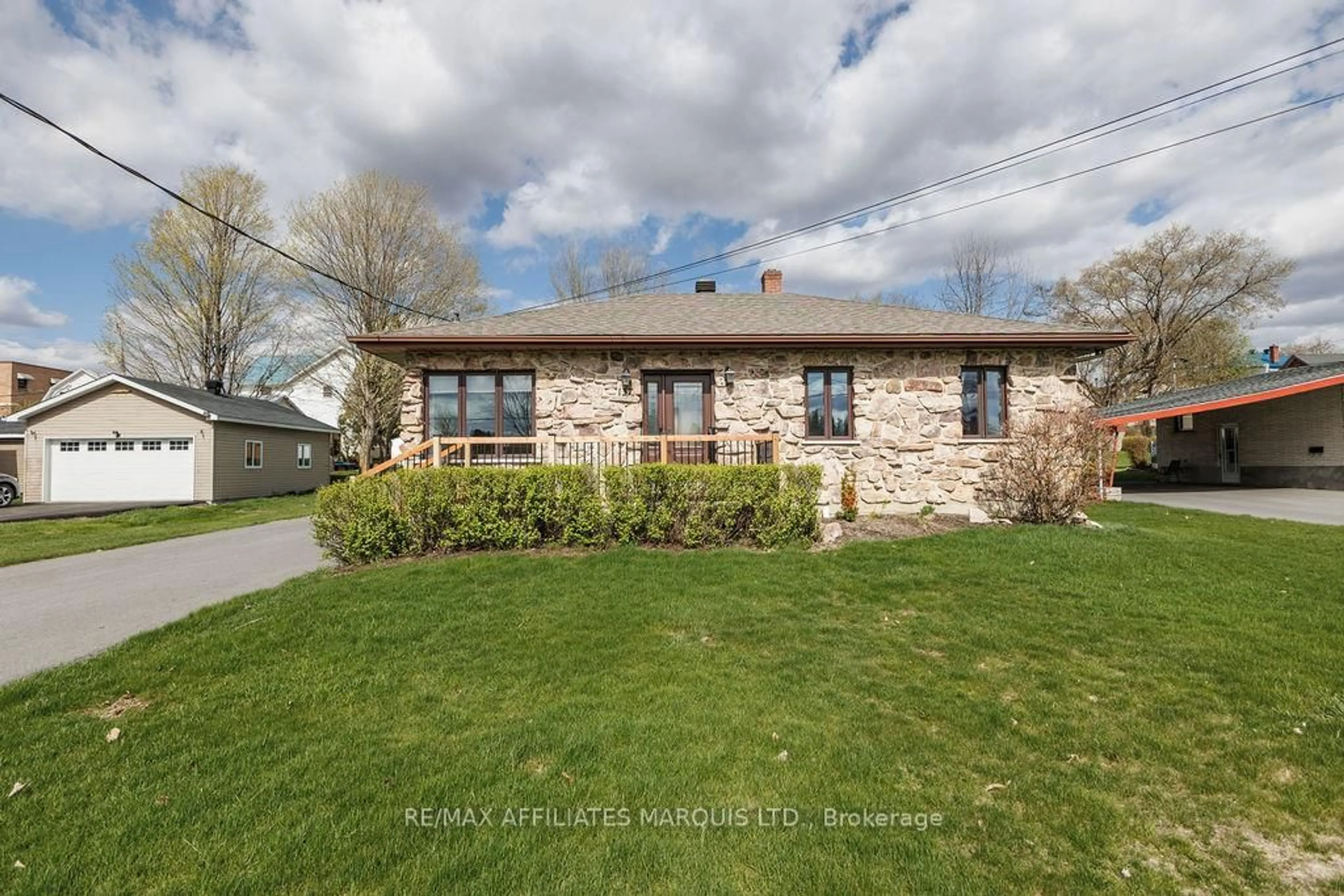 Unknown for 137 Park Ave, North Glengarry Ontario K0C 1A0