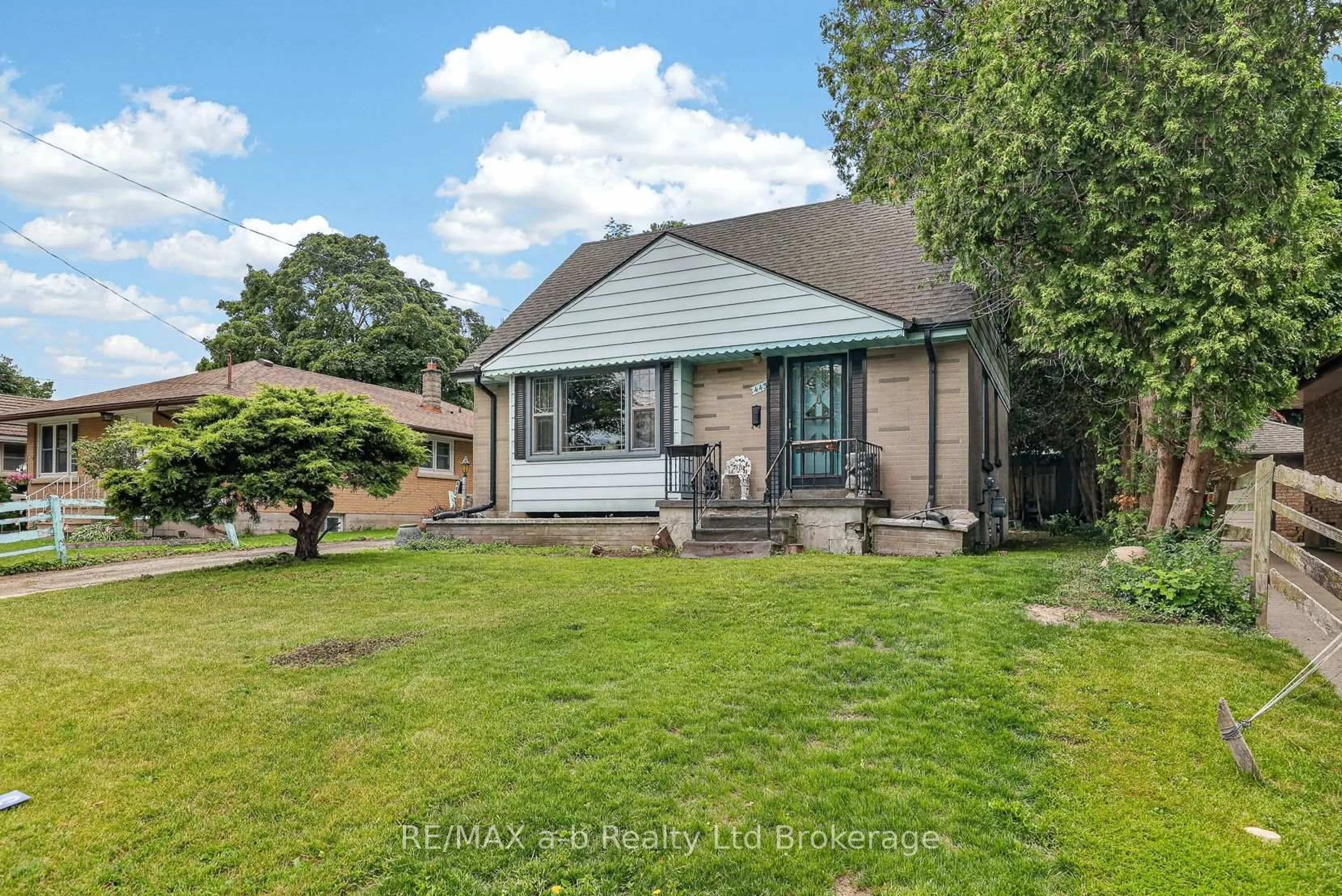 Unknown for 443 Rivercrest Dr, Woodstock Ontario N4S 5W5