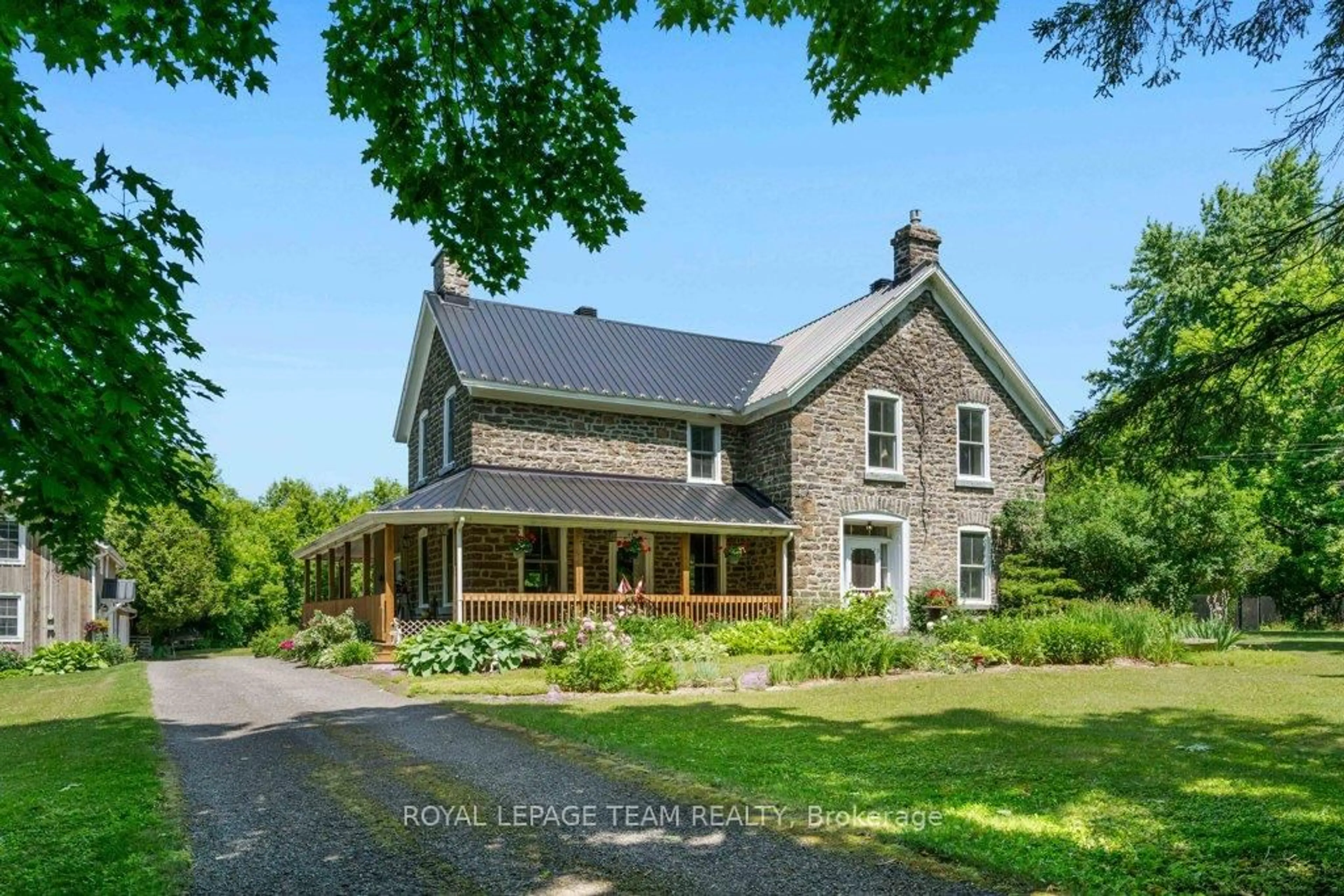 A pic from outside/outdoor area/front of a property/back of a property/a pic from drone, building for 10095 Shaw Rd, North Dundas Ontario K0E 1S0