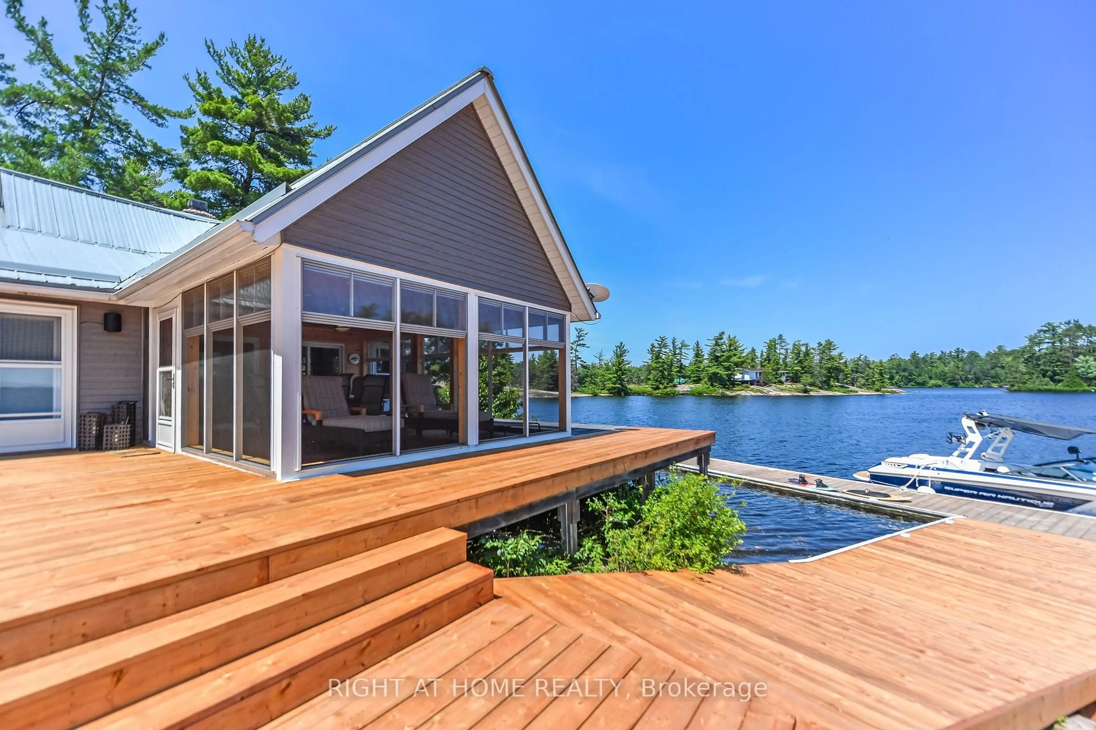 Home with vinyl exterior material, water/lake/river/ocean view for PCL 15460 Island 166 Island, West Nipissing Ontario P0M 2N1