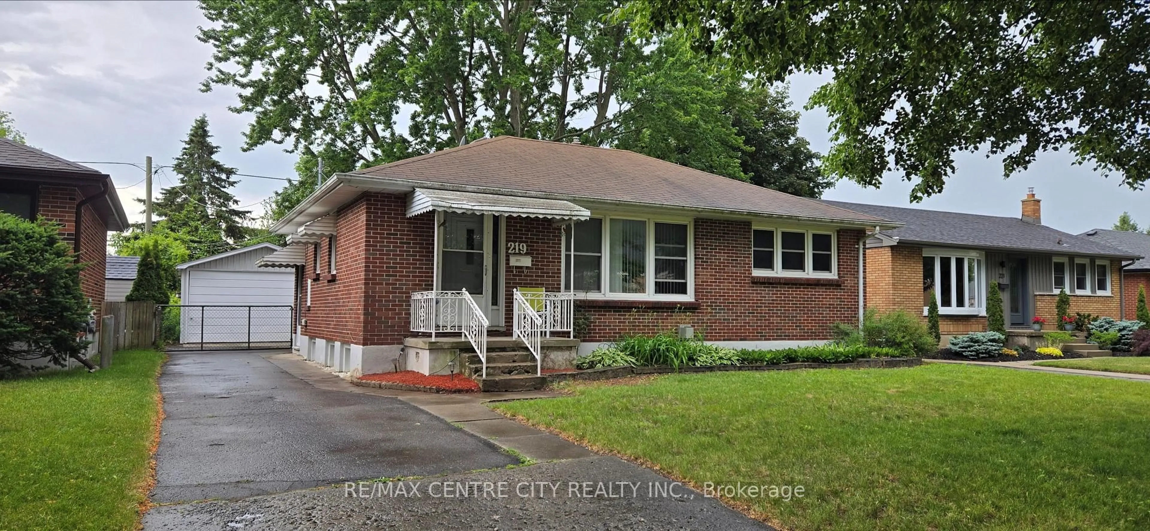 Home with brick exterior material, street for 219 Fairway Ave, London East Ontario N5W 1J2