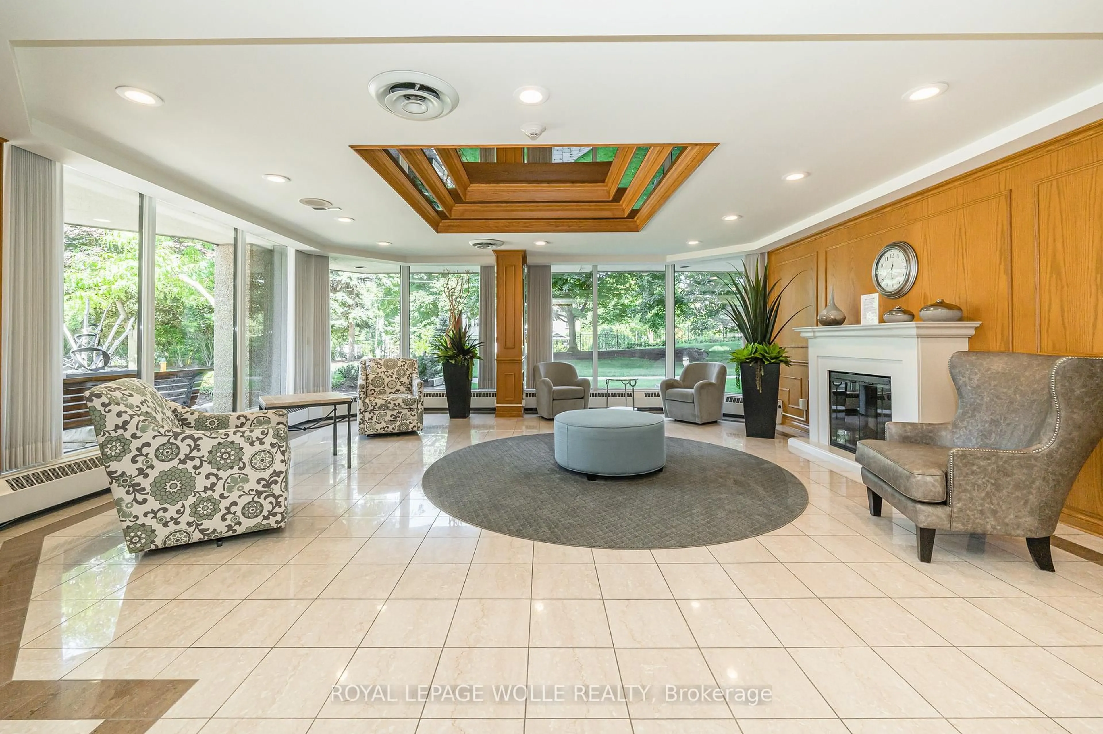 Lobby for 6 Willow St #1807, Waterloo Ontario N2J 4S3