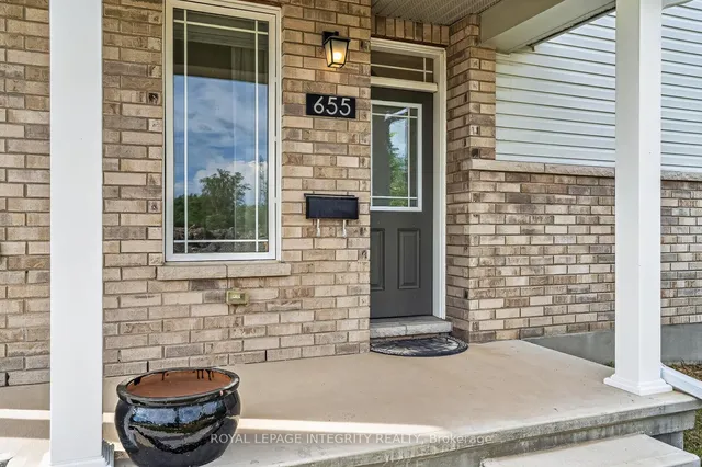 655 PERSIMMON Way, Ottawa 3