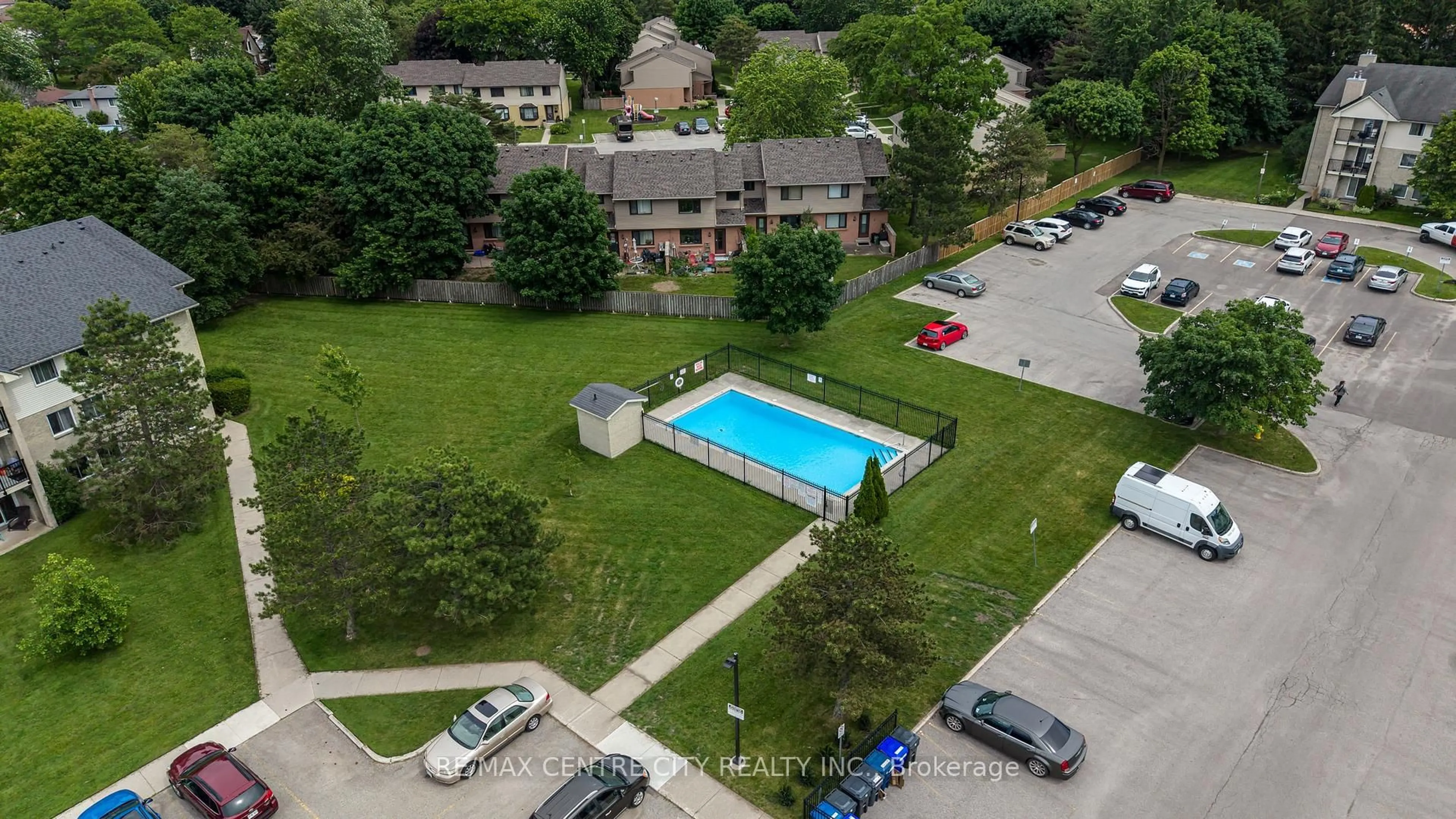 A pic from outside/outdoor area/front of a property/back of a property/a pic from drone, unknown for 729 Deveron Cres #309, London South Ontario N5Z 4X5
