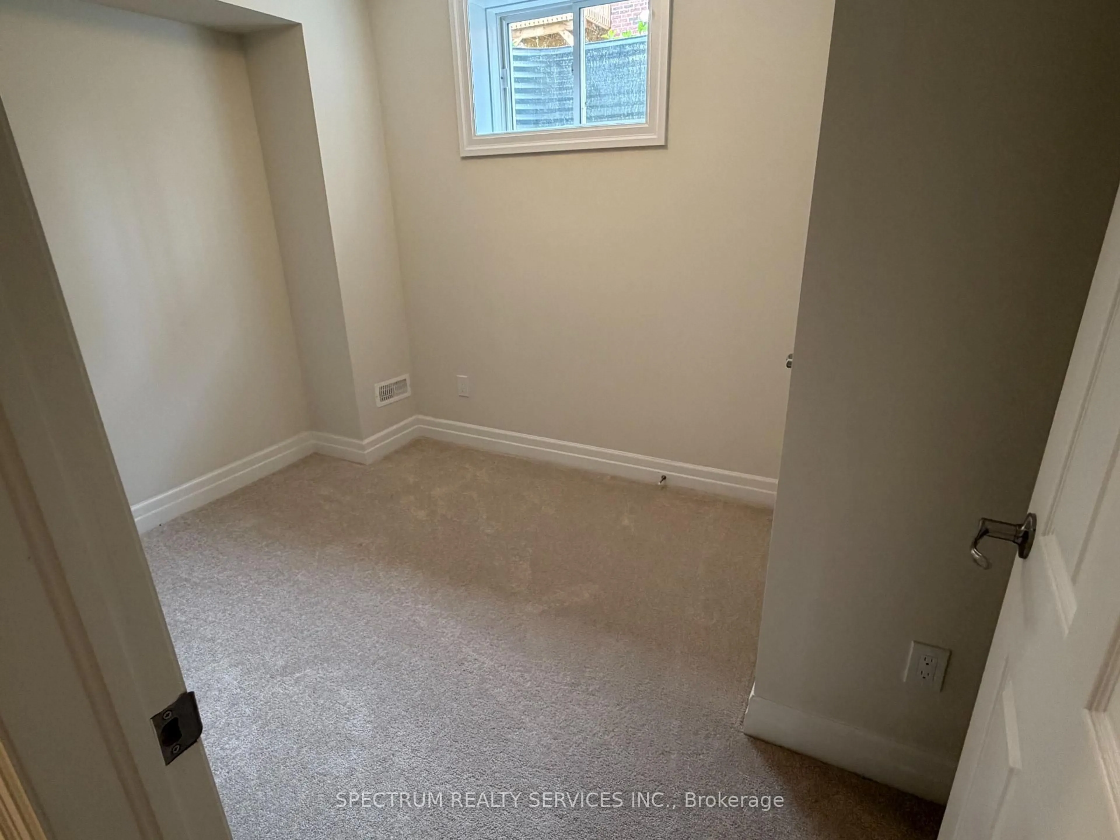 A pic of a room for 620 Colborne St #51, Brantford Ontario N3T 0Y1