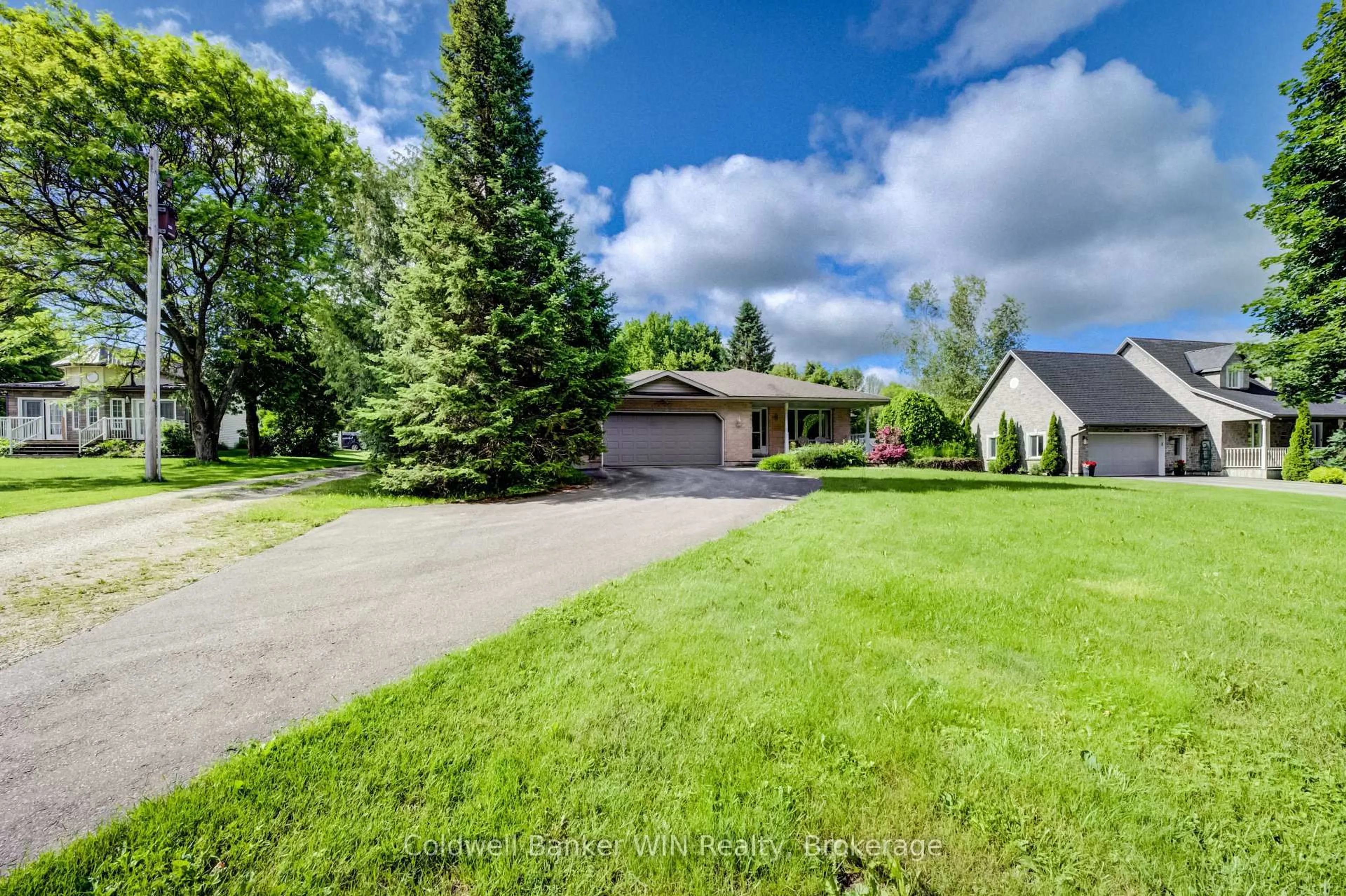 A pic from outside/outdoor area/front of a property/back of a property/a pic from drone, street for 144 South Water St, Wellington North Ontario N0G 2L3