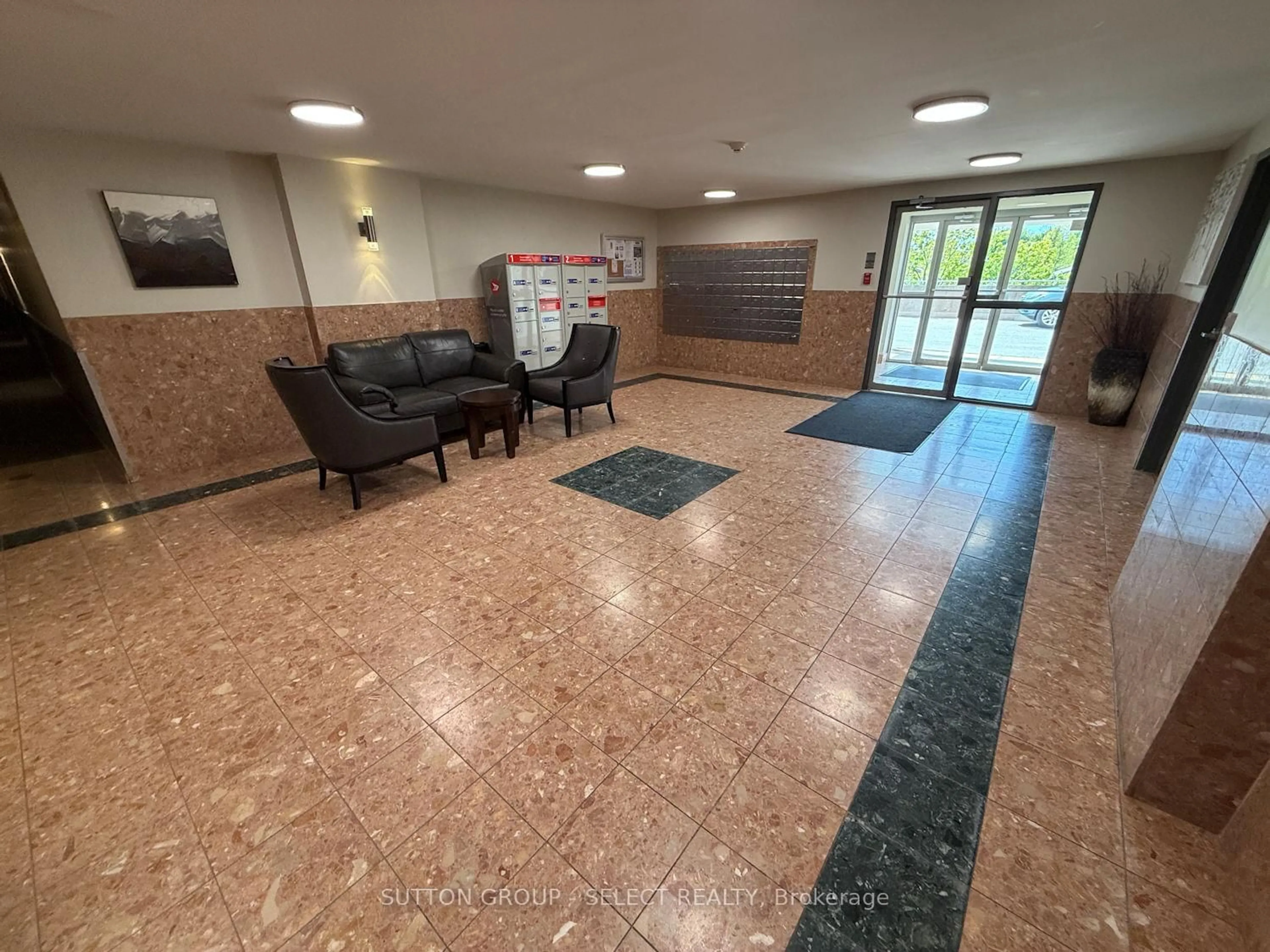 Lobby for 30 Chapman Crt #407, London North Ontario N6G 4Y4