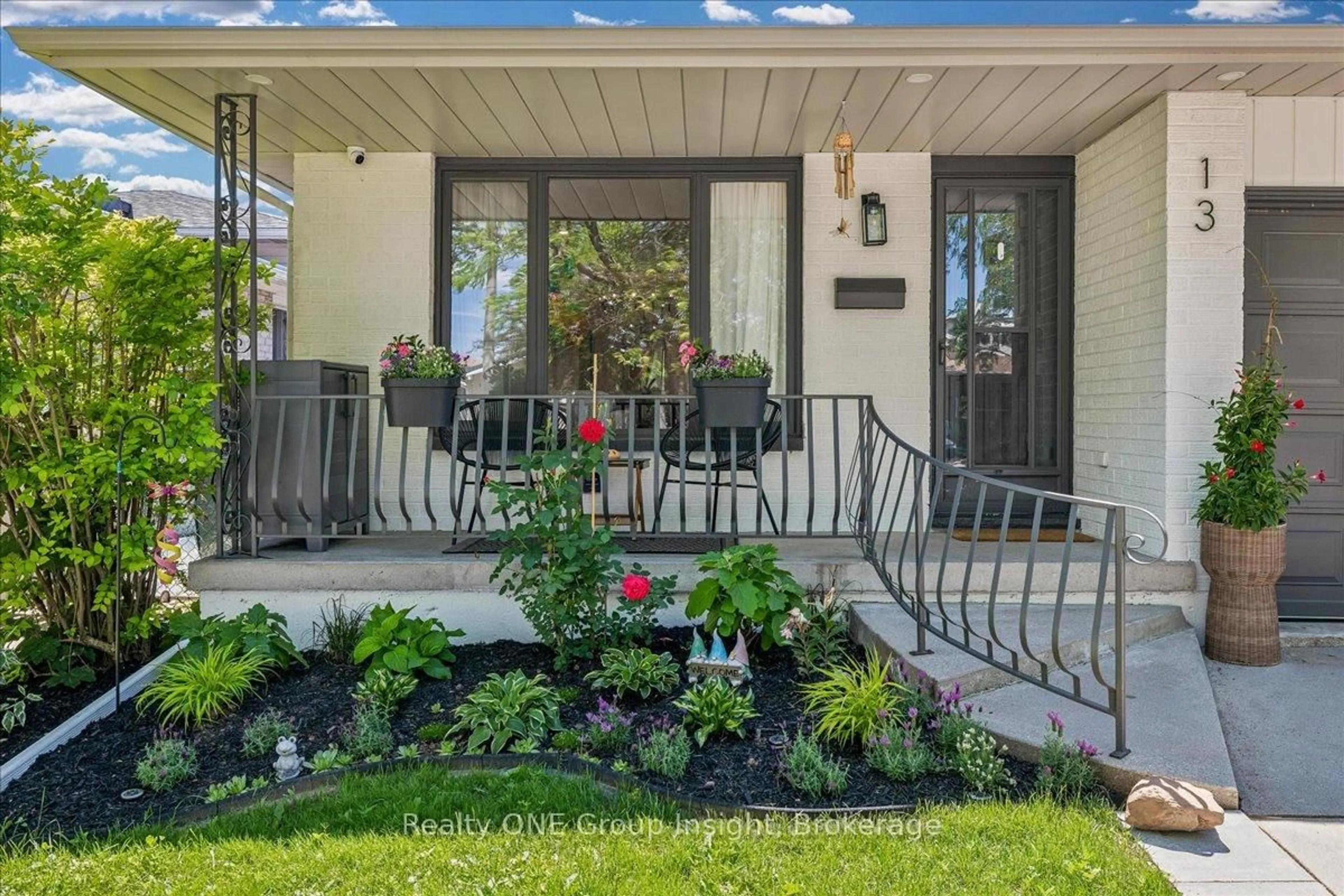 Patio, street for 13 Salina Pl, Hamilton Ontario L8G 4L4