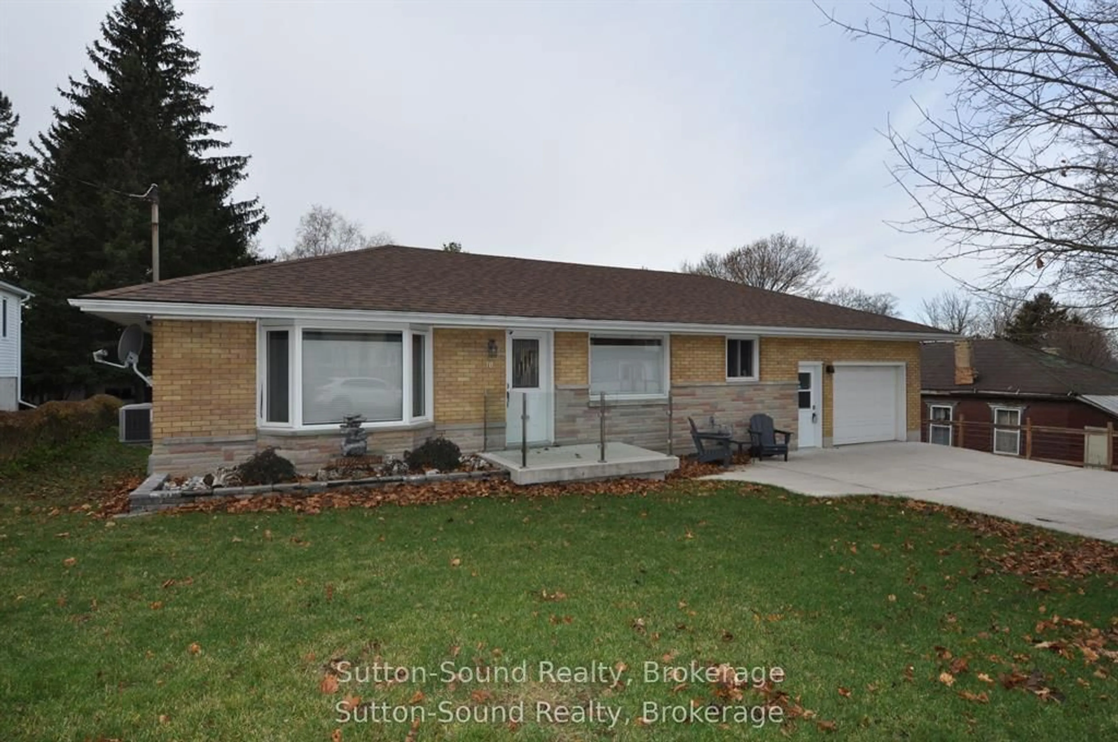 Home with brick exterior material, street for 10 Brownlee St, South Bruce Ontario N0G 2S0