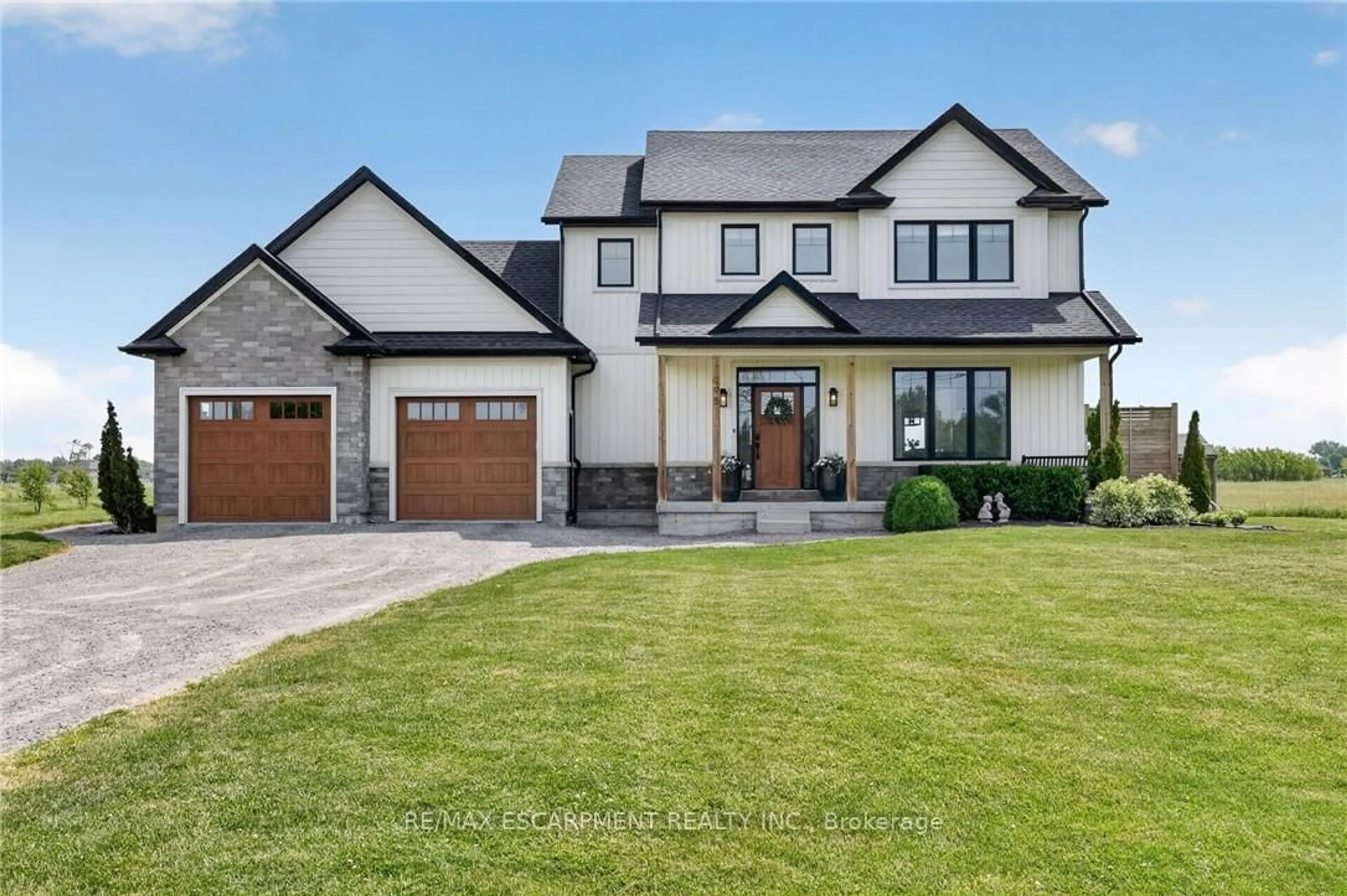 Home with brick exterior material, street for 195 VICTORIA Ave, Pelham Ontario L0S 1C0