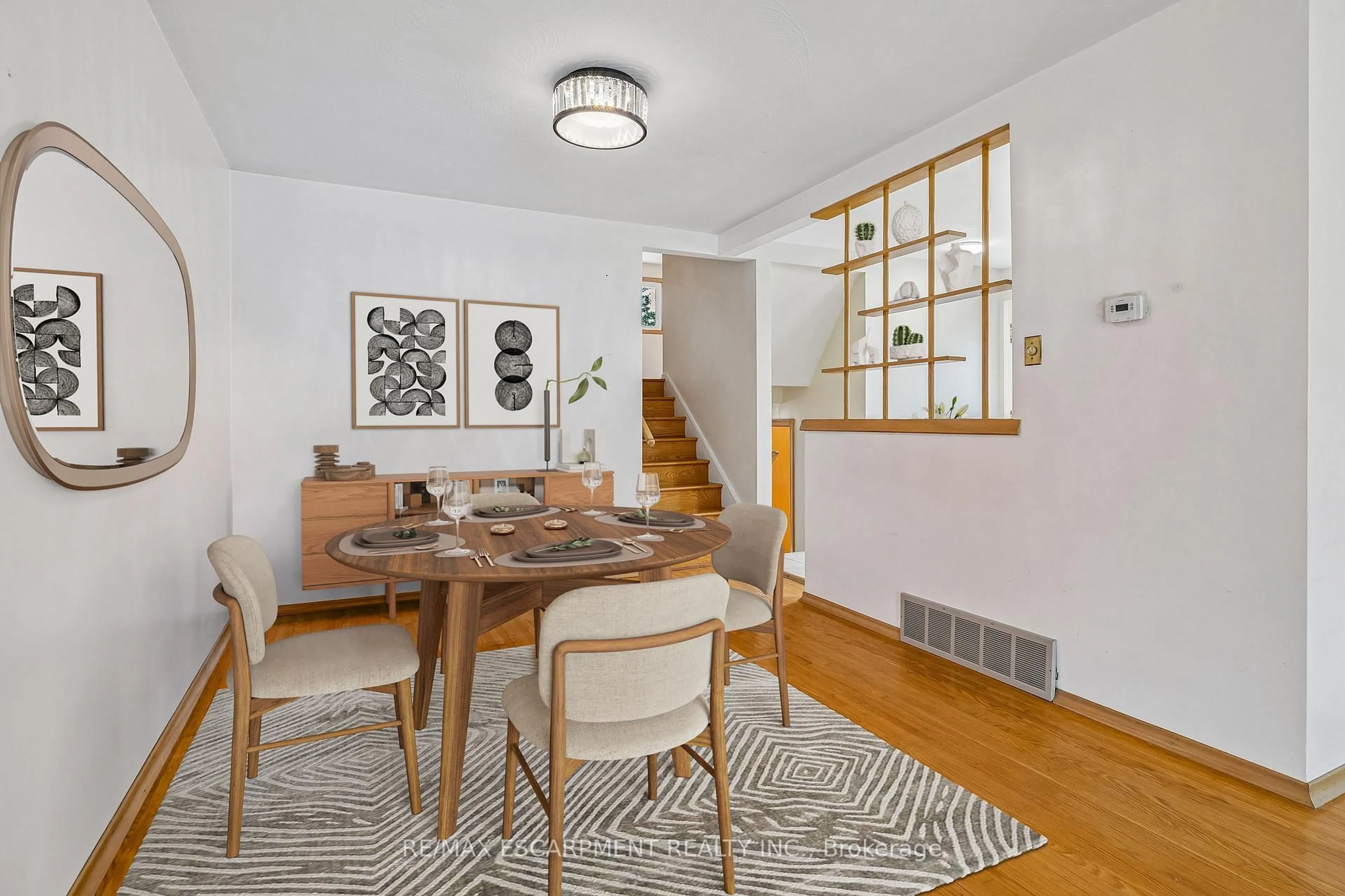Dining room, unknown for 192 Oakland Dr, Hamilton Ontario L8E 1B6