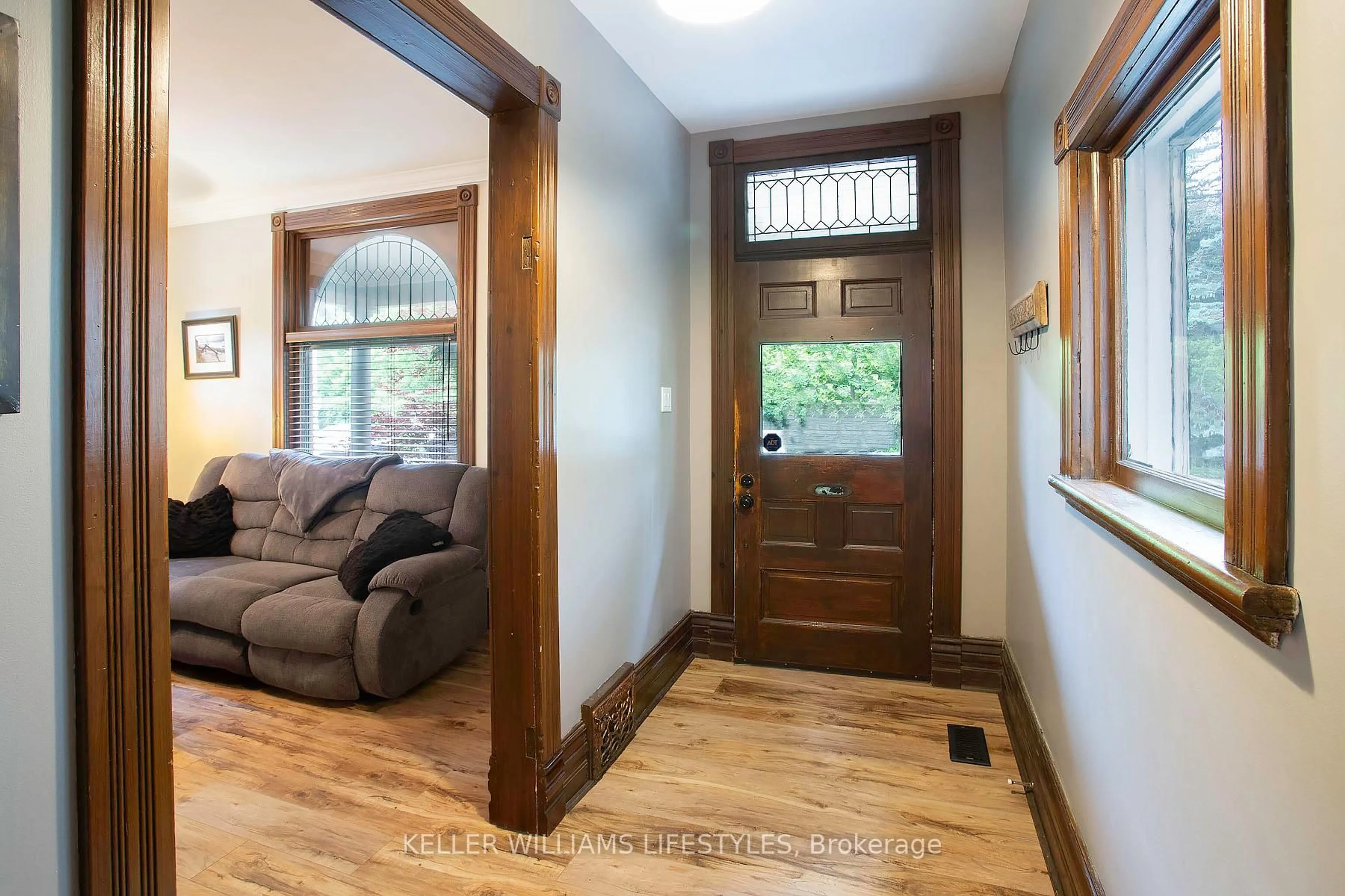 Indoor entryway for 73 Beaconsfield Ave, London South Ontario N6C 1B6