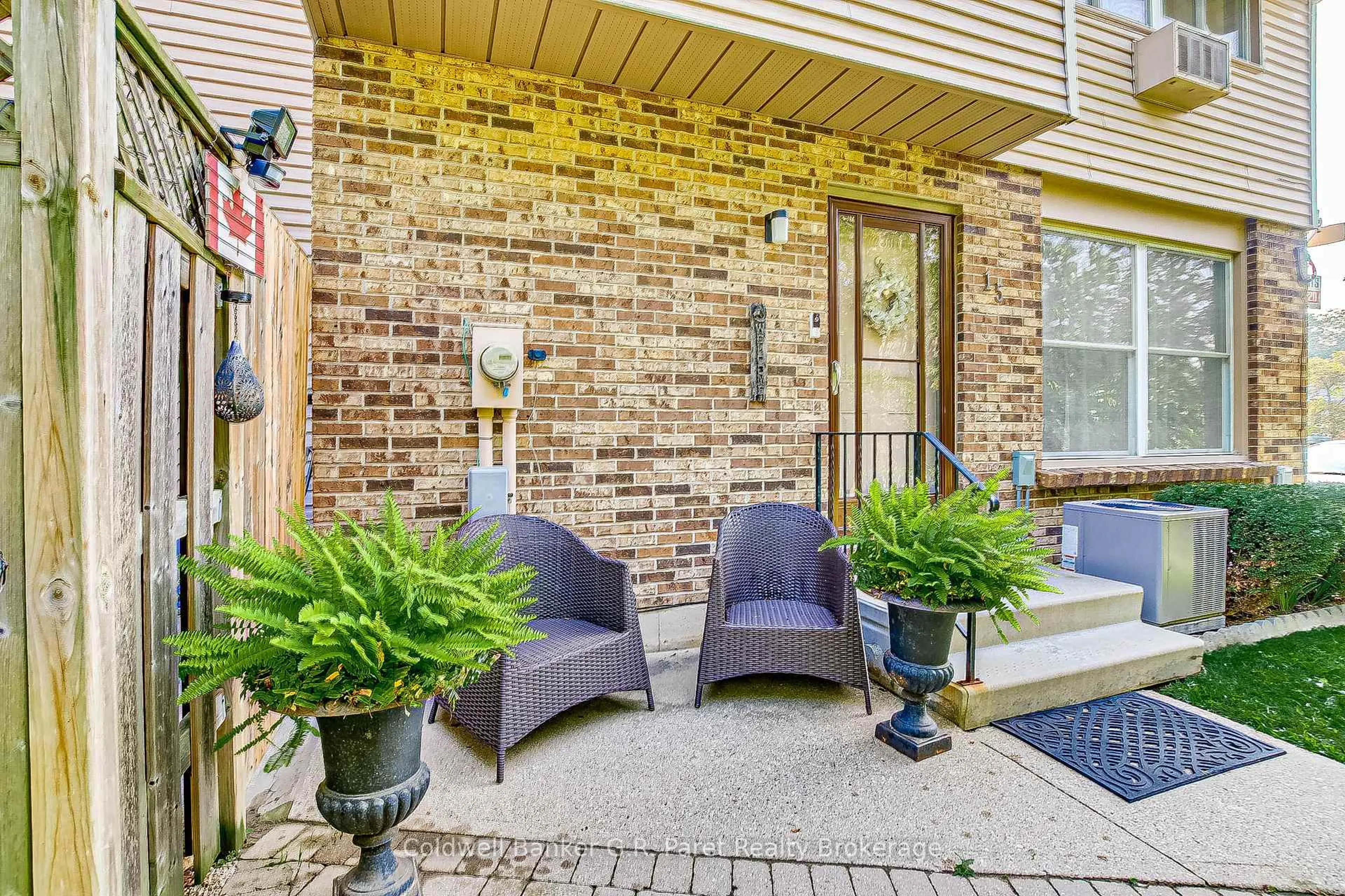 Patio, street for 1 Lamer's Crt #15, Tillsonburg Ontario N4G 4T6