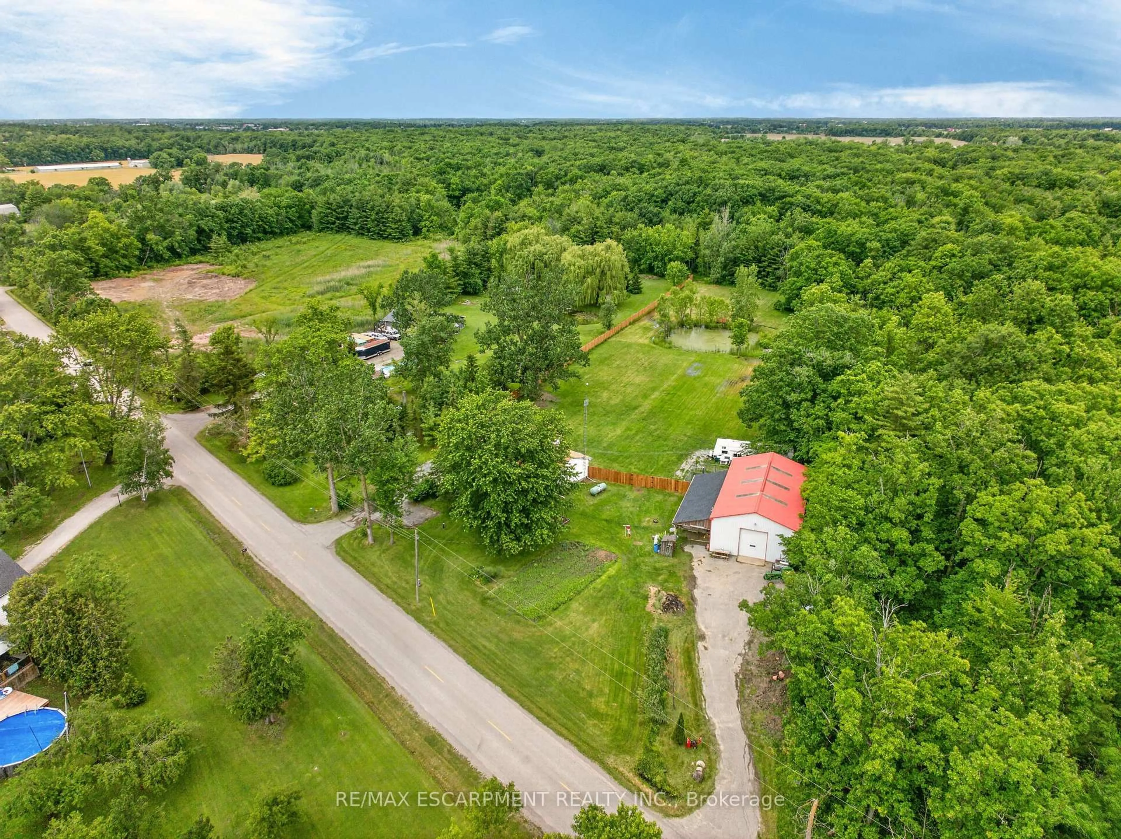 A pic from outside/outdoor area/front of a property/back of a property/a pic from drone, unknown for 8223 Concession 5 Rd, West Lincoln Ontario L0R 1E0