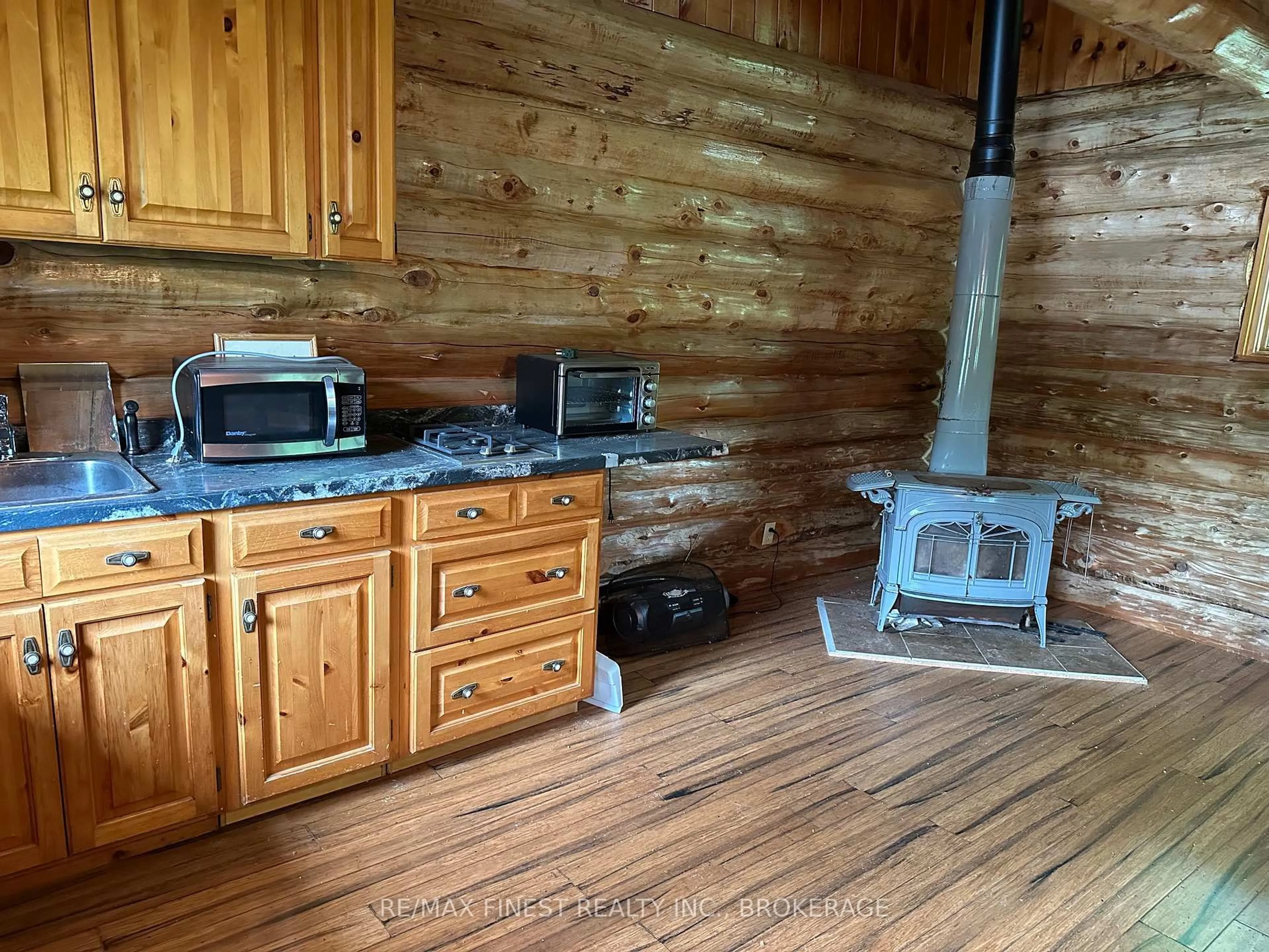 Standard kitchen, wood/laminate floor for 1213 Clement Rd, Sharbot Lake Ontario K0H 2P0