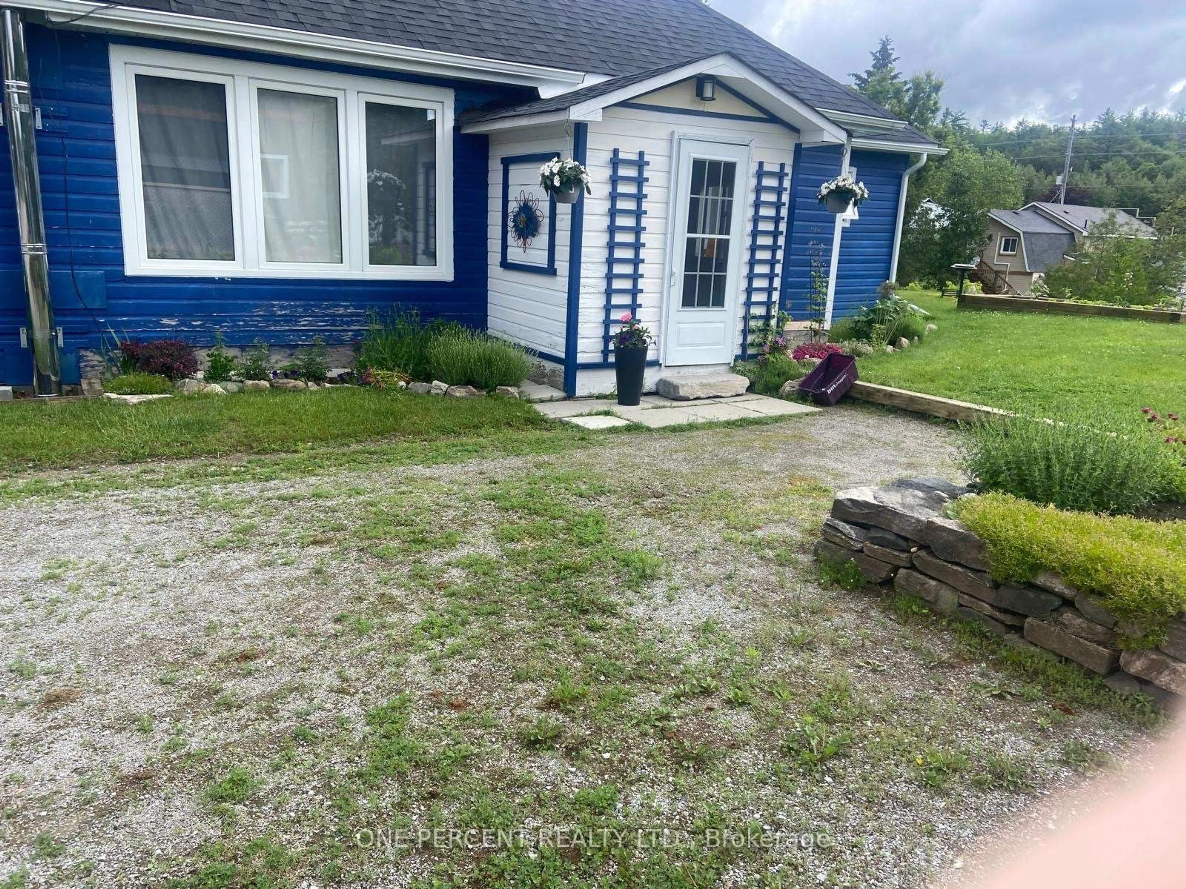 A pic from outside/outdoor area/front of a property/back of a property/a pic from drone, street for 4982 Monck Rd, Kawartha Lakes Ontario K0M 2A0
