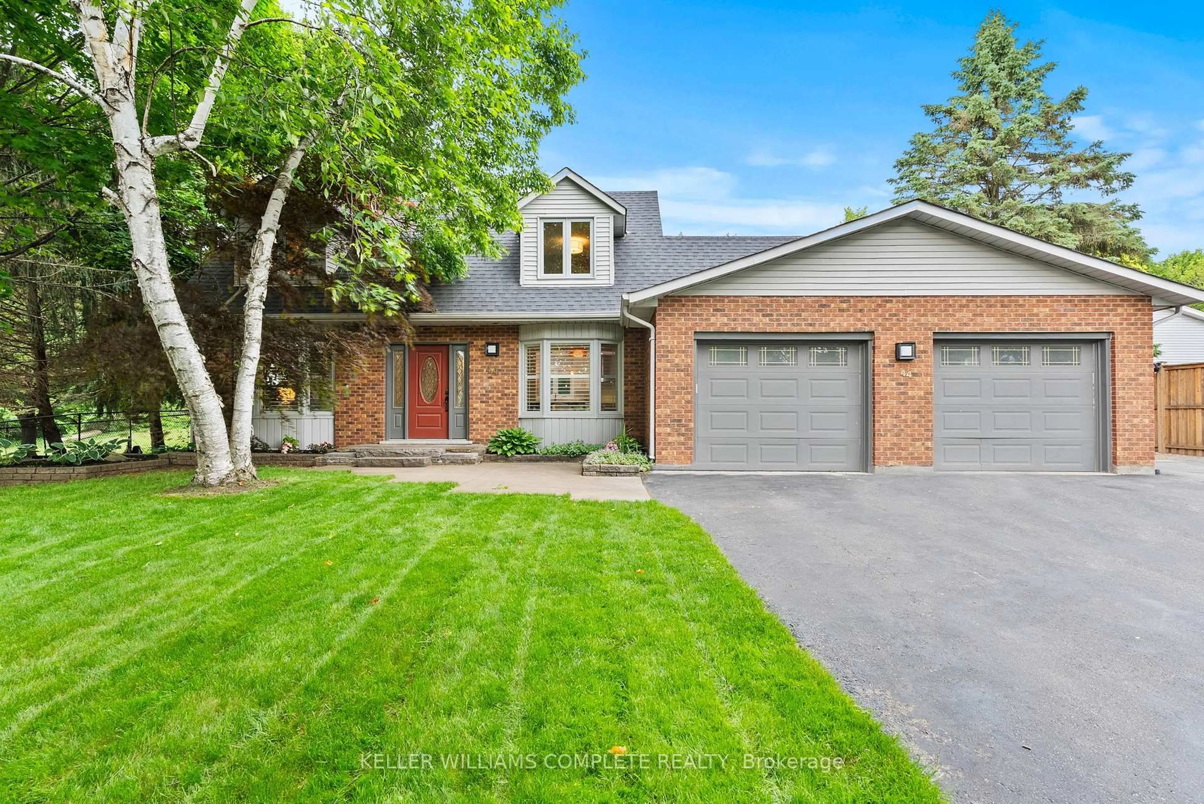 Home with brick exterior material, street for 44 FIRESIDE Dr, Hamilton Ontario L8N 2Z7