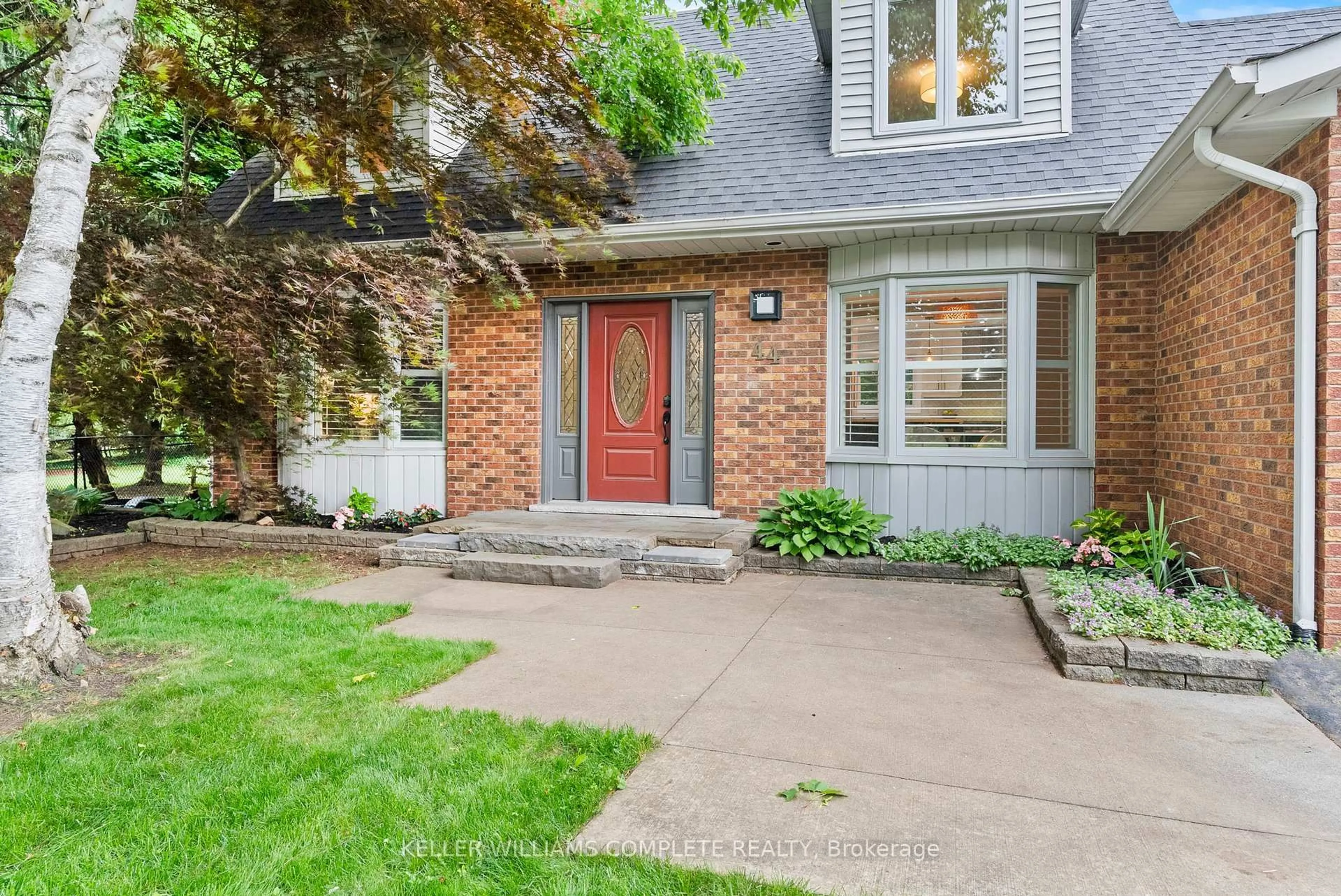 Home with brick exterior material, street for 44 FIRESIDE Dr, Hamilton Ontario L8N 2Z7