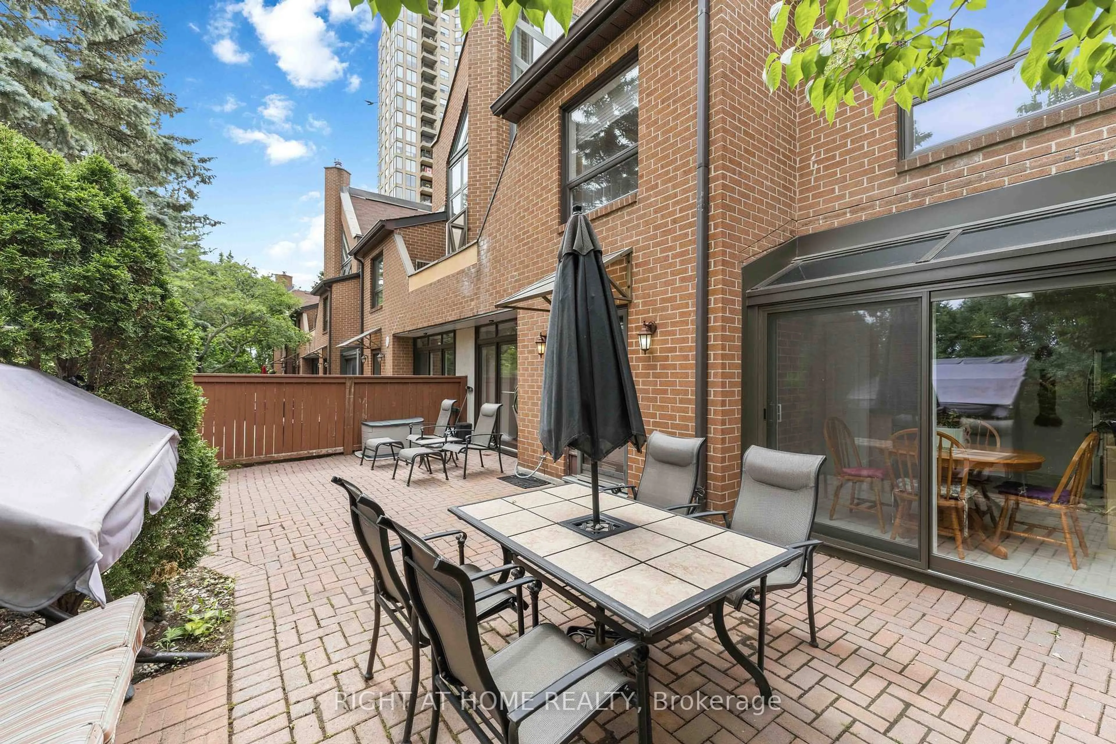 Patio, street for 100 Hillside Dr #27, Ottawa Ontario K1K 4J1