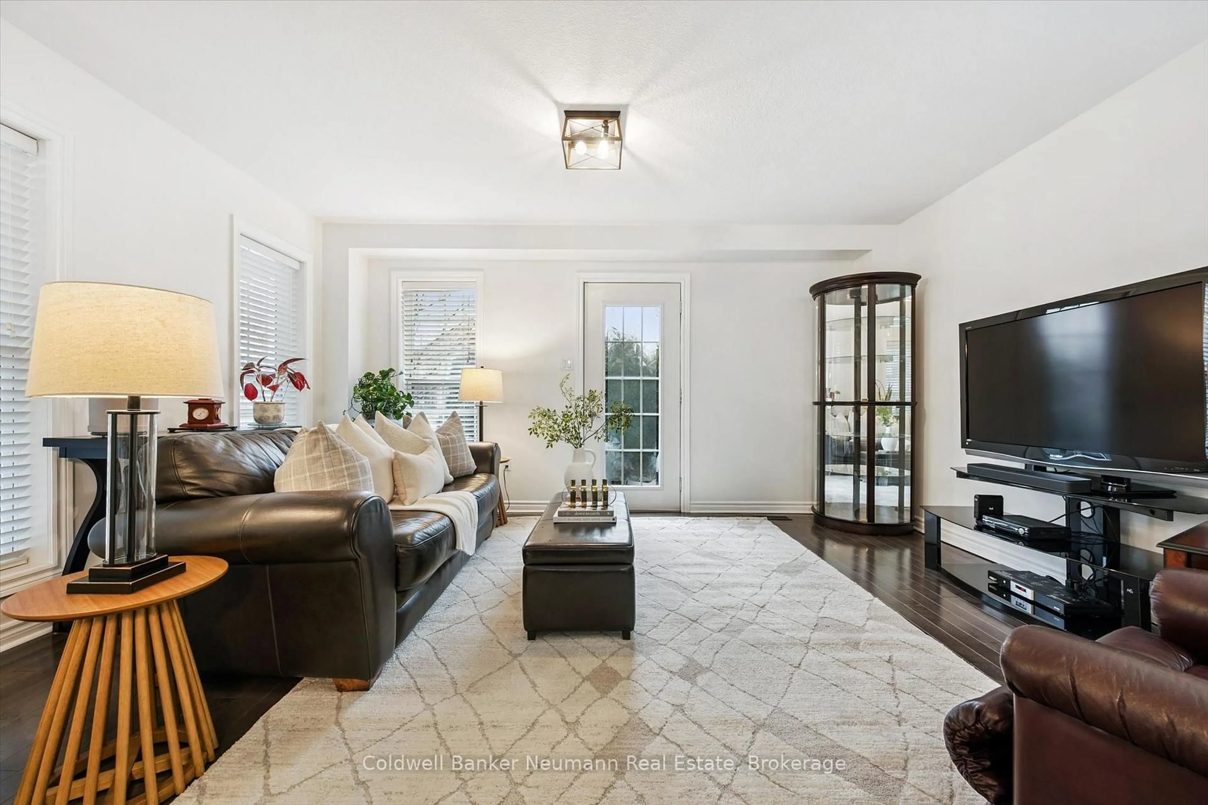 Living room with furniture, unknown for 100 Frederick Dr #9, Guelph Ontario N1L 0H6