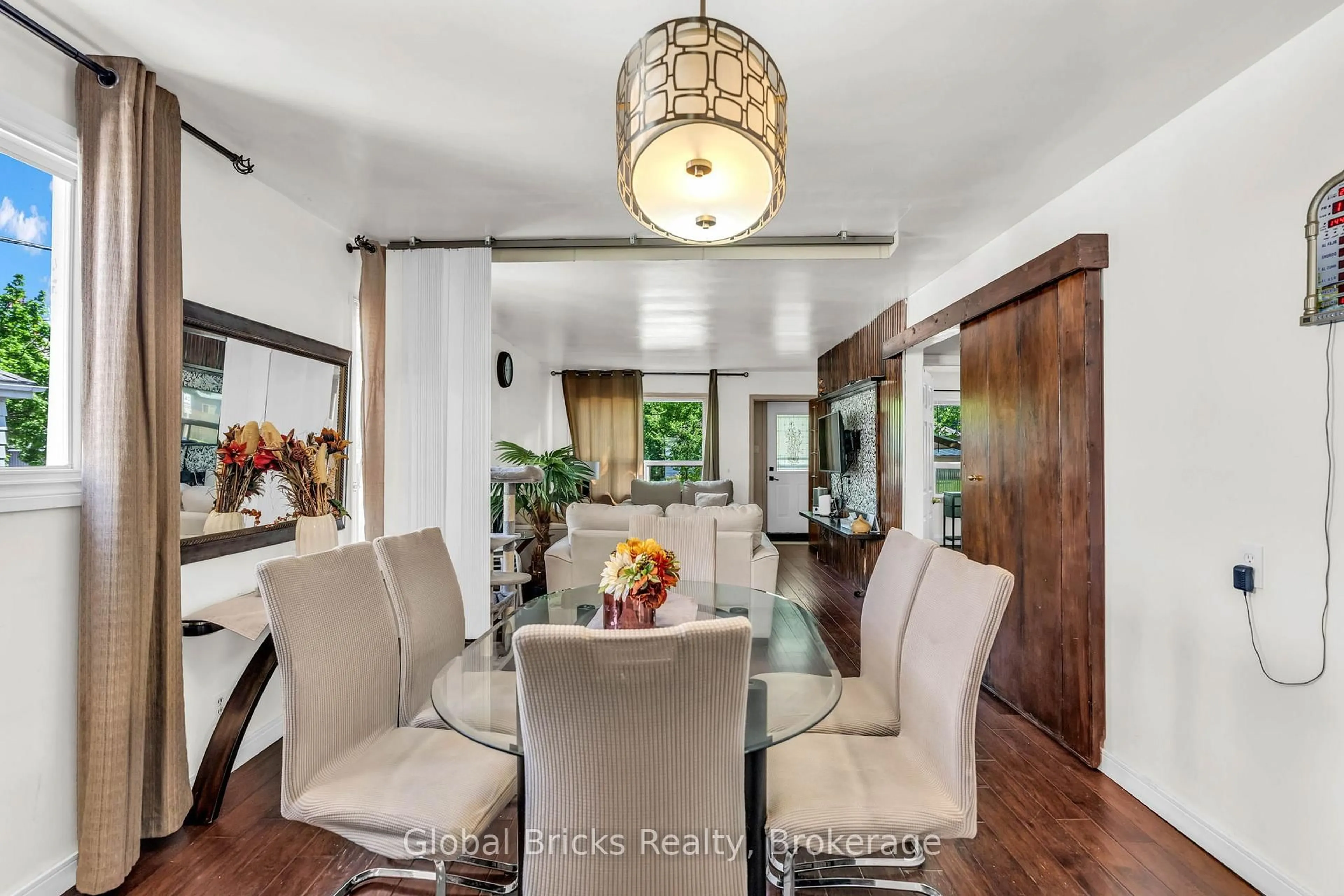 Dining room, unknown for 277 Short Ave, London East Ontario N5W 1W3