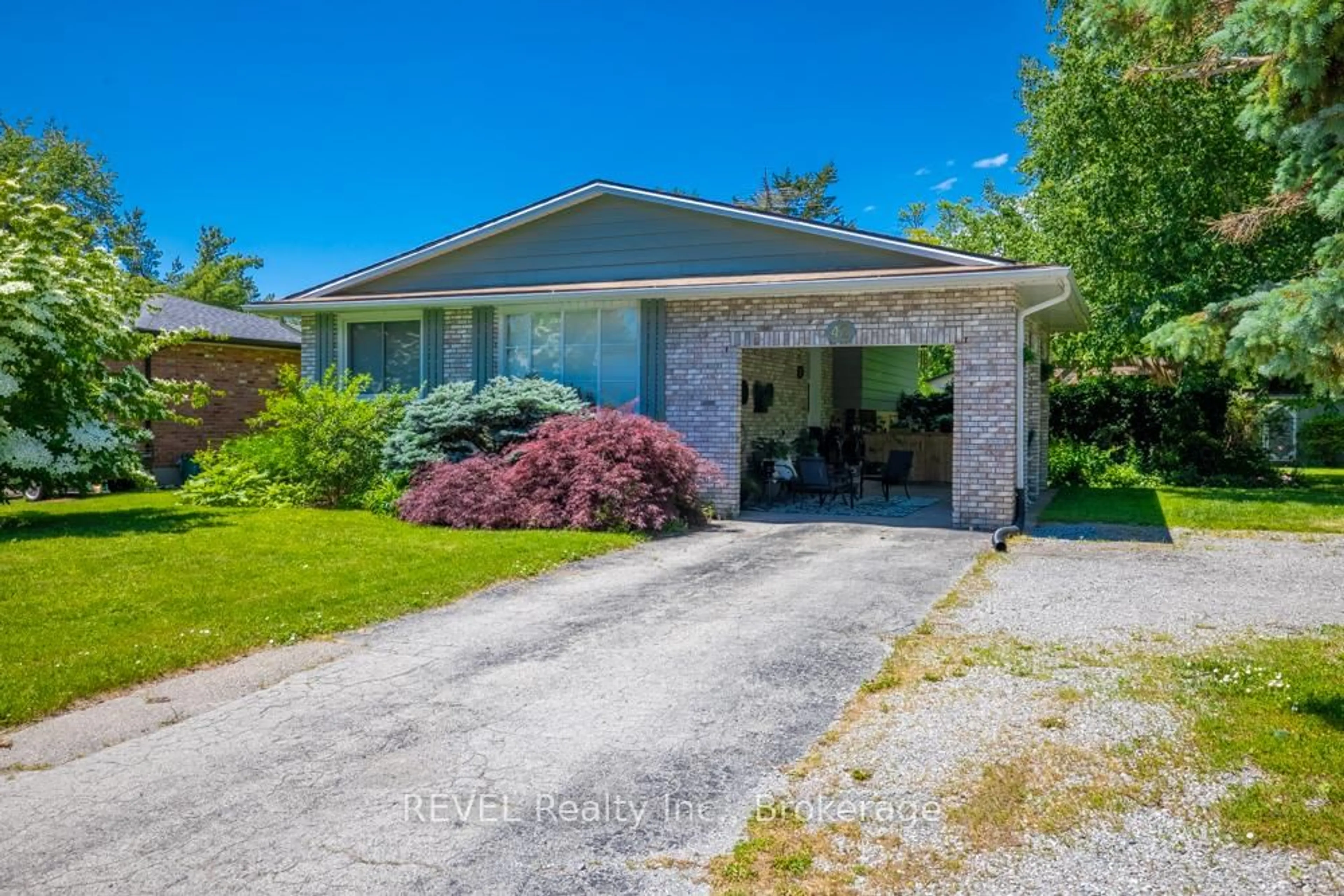 Unknown for 42 St George Crt, Fort Erie Ontario L0S 1B0