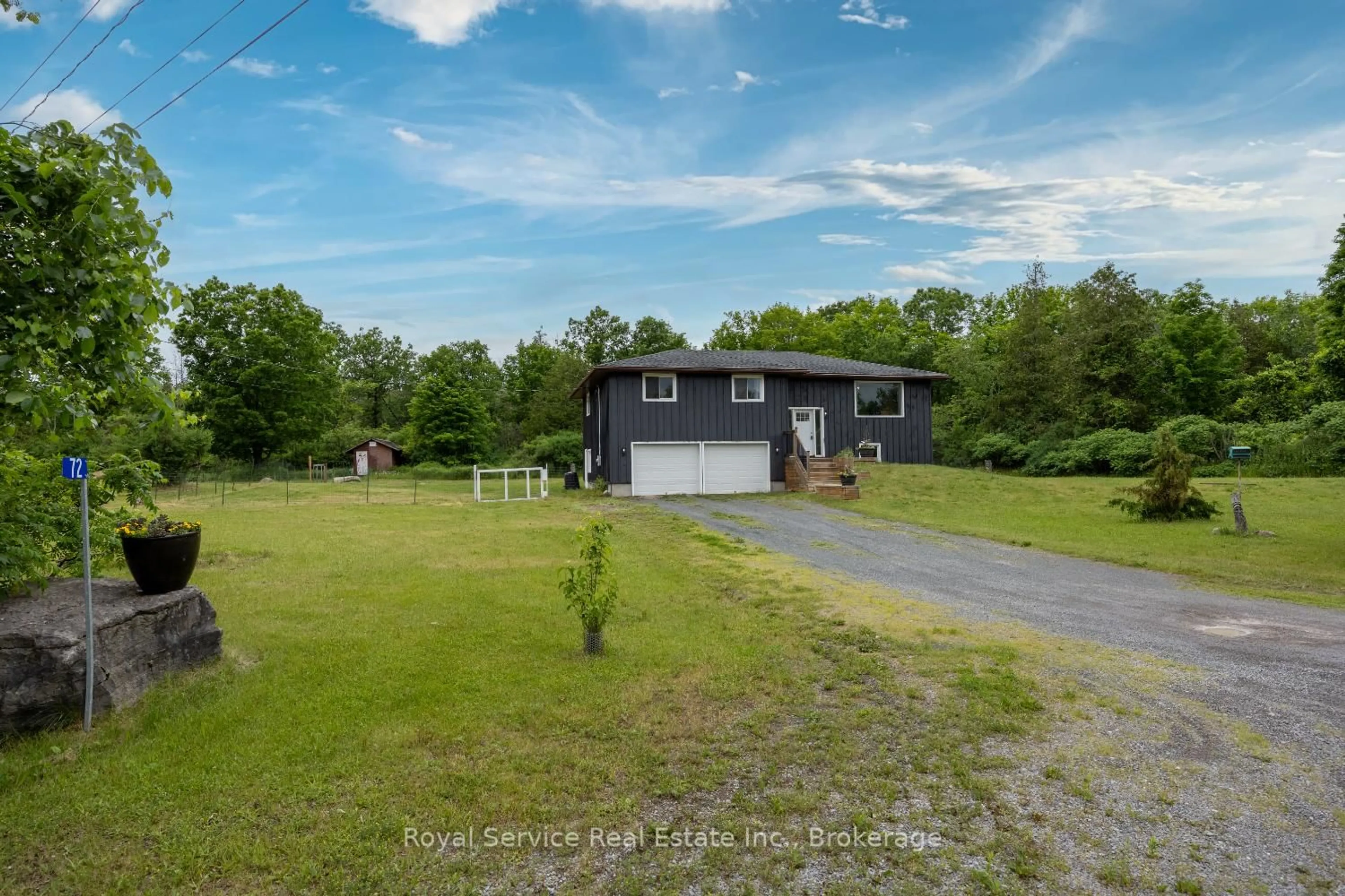 A pic from outside/outdoor area/front of a property/back of a property/a pic from drone, street for 72 James St, Limoges Ontario K0K 2M0