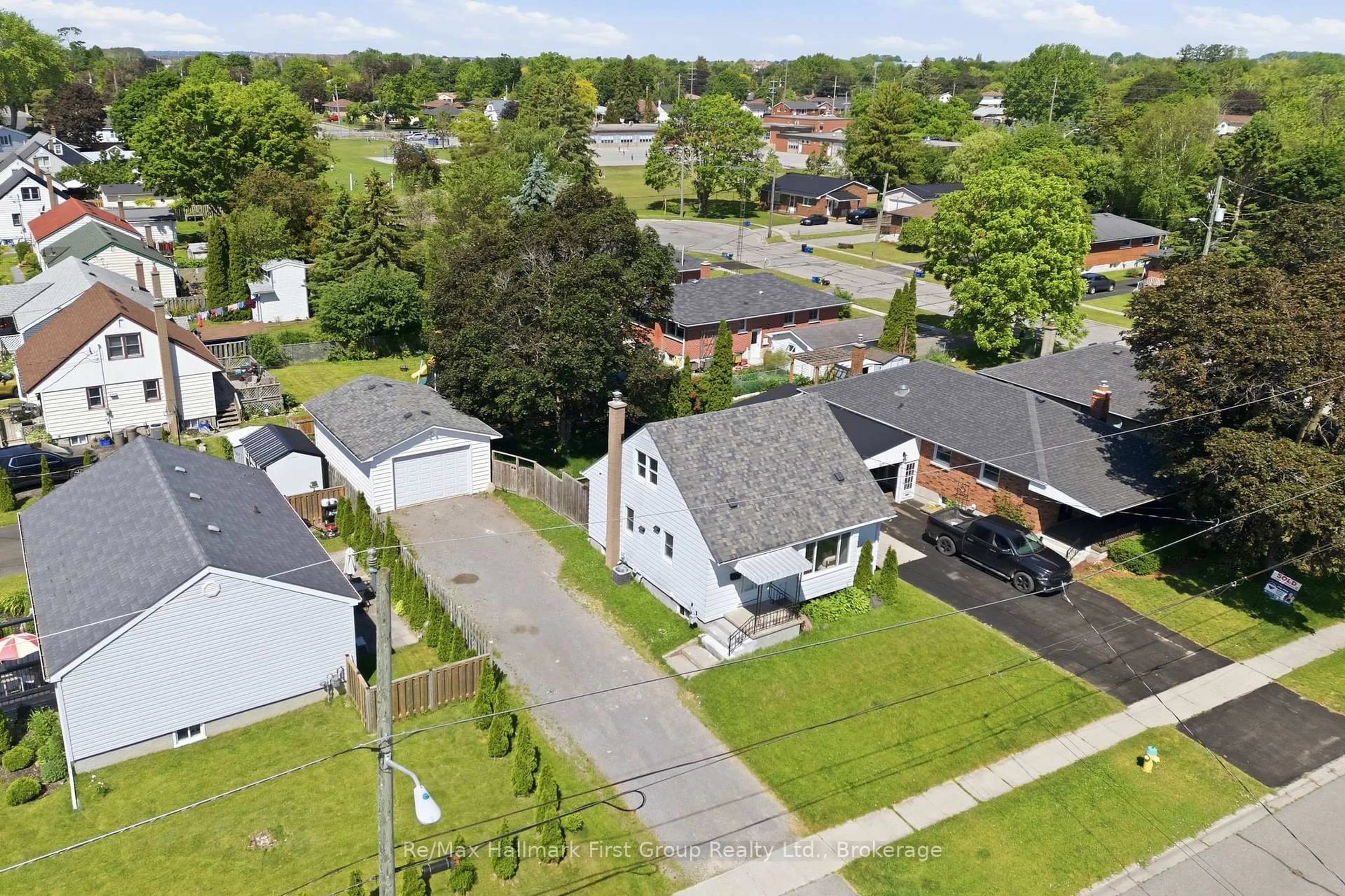 A pic from outside/outdoor area/front of a property/back of a property/a pic from drone, street for 573 Sinclair St, Cobourg Ontario K9A 2Y8