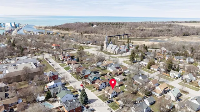 43 Trafalgar St, Goderich 3
