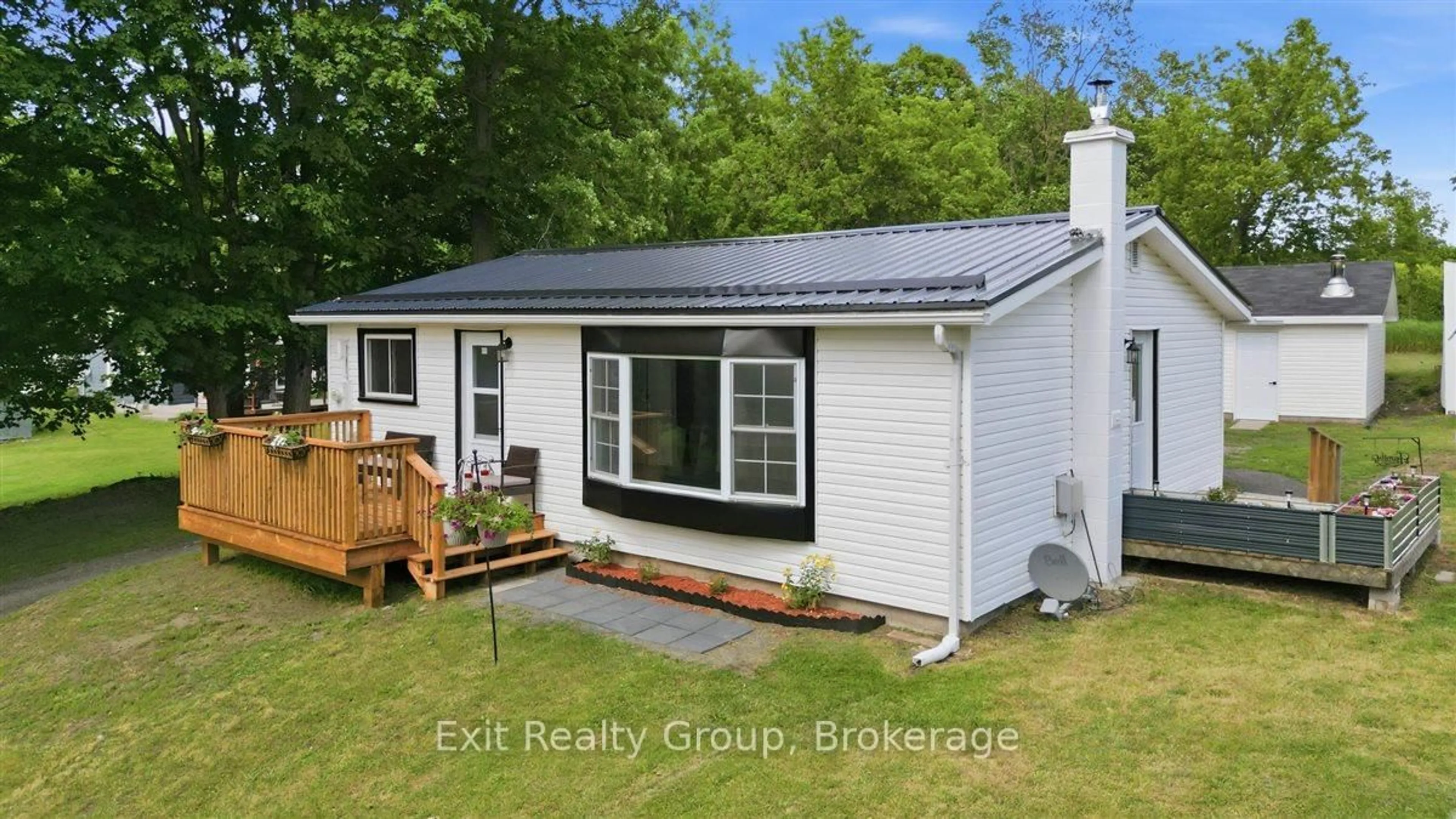 A pic from outside/outdoor area/front of a property/back of a property/a pic from drone, building for 4826 Stirling-Marmora Rd, Stirling-Rawdon Ontario K0K 3C0