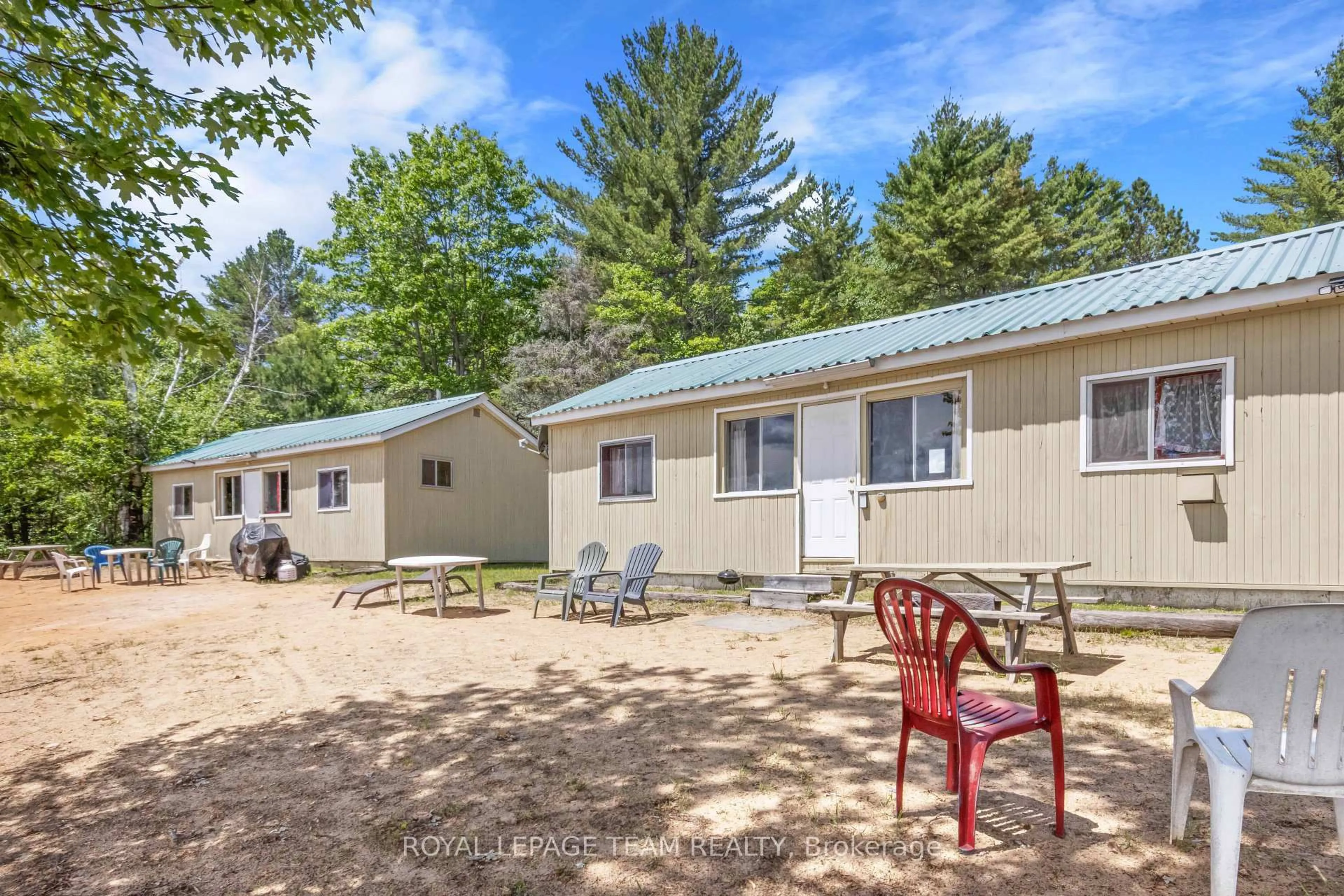 Patio, unknown for 662 Long Lake Rd, Barry's Bay Ontario K0J 1B0