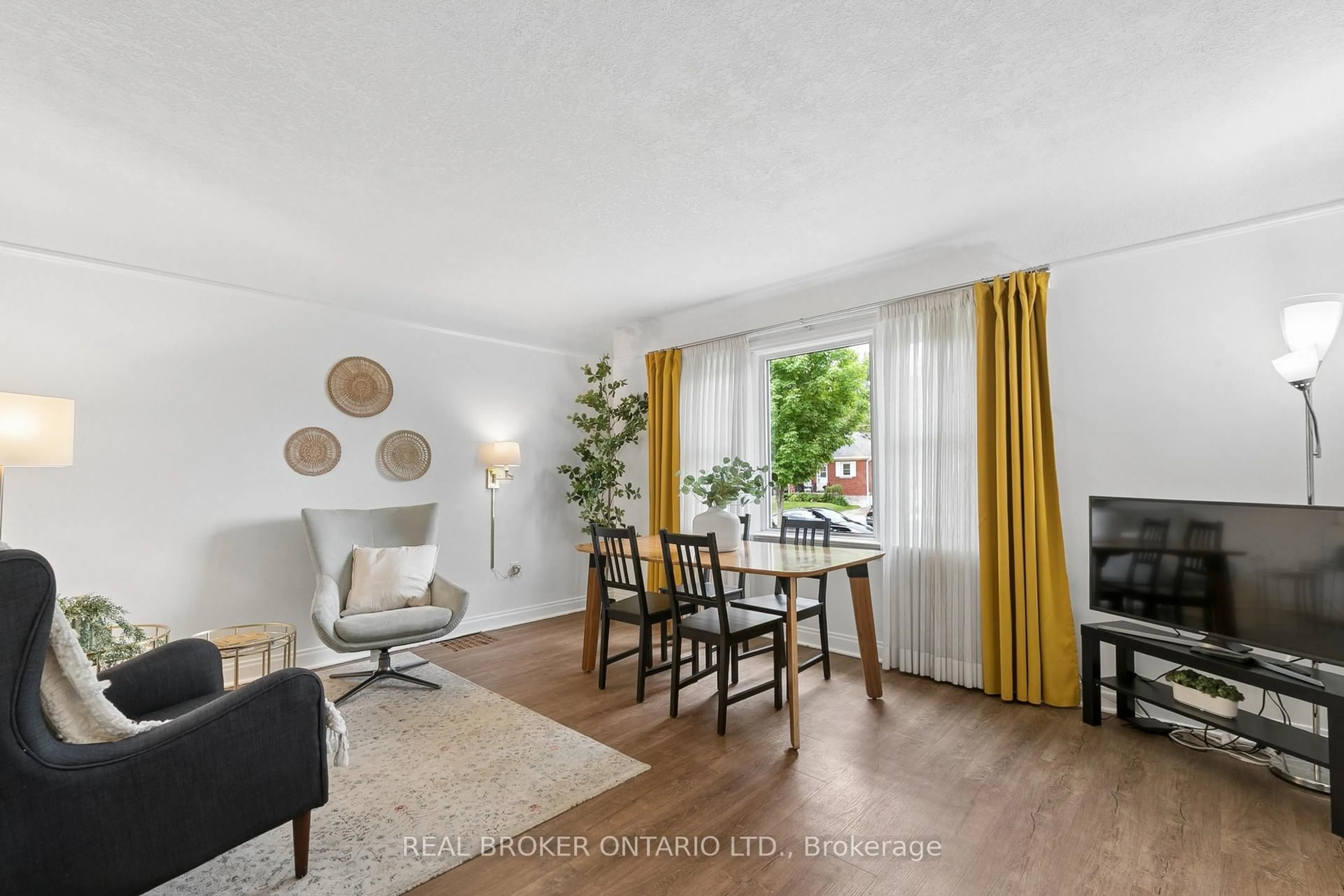 Unknown for 209 Bedford Rd, Kitchener Ontario N2G 3A5