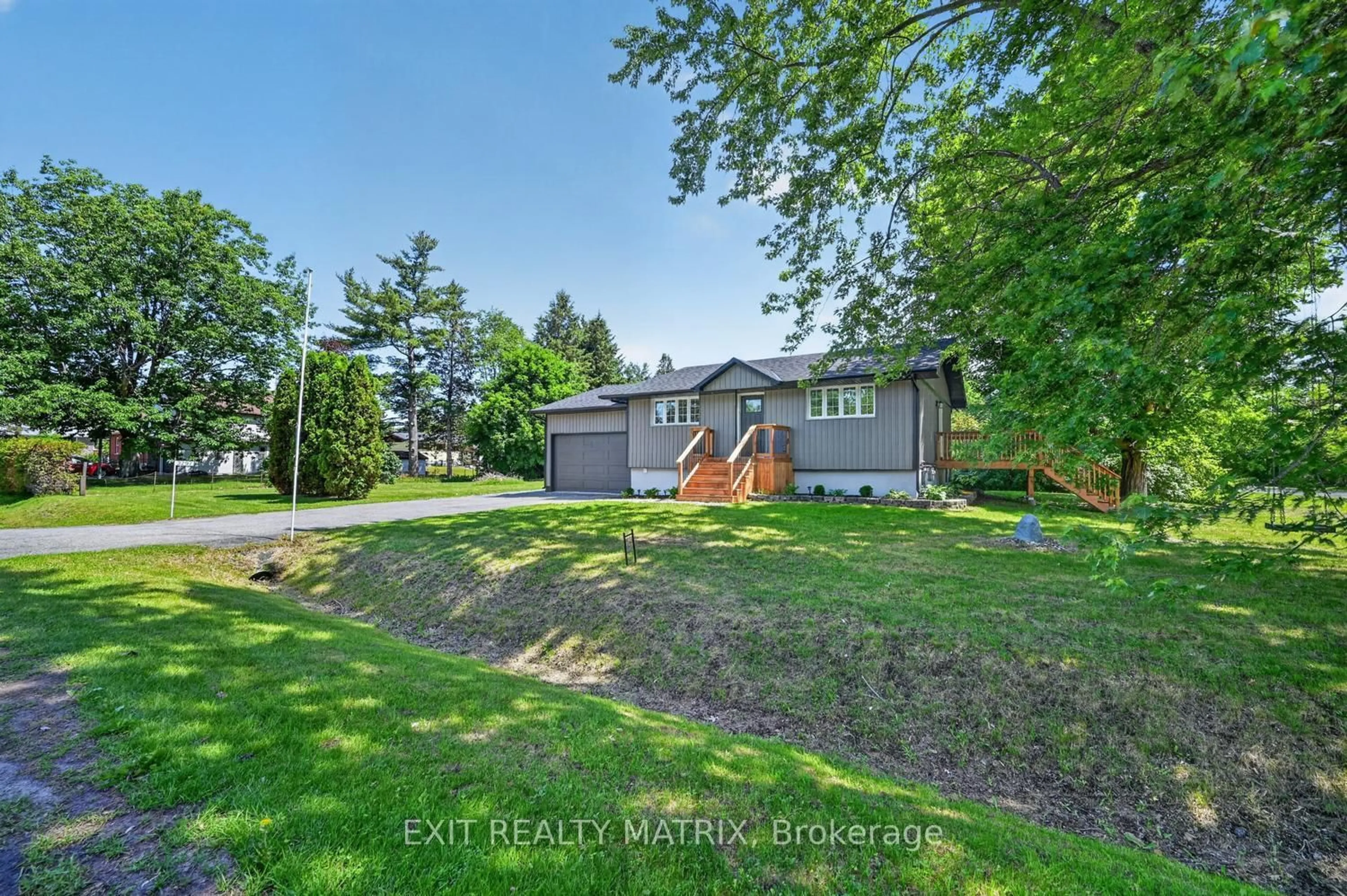 A pic from outside/outdoor area/front of a property/back of a property/a pic from drone, water/lake/river/ocean view for 3297 Wayne St, Osgoode Ontario K0A 2W0