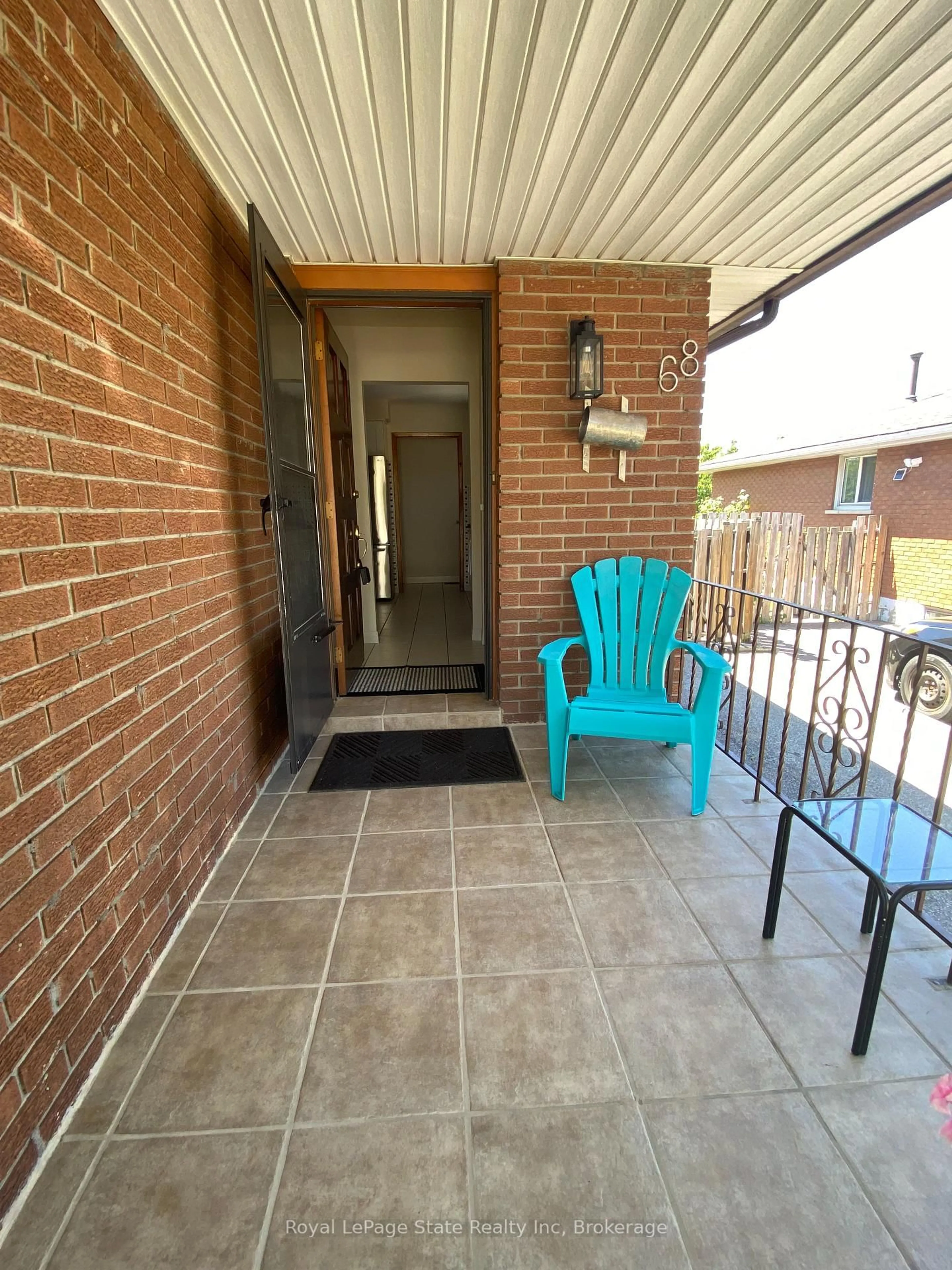 Patio, street for 68 Tindale Crt, Hamilton Ontario L8K 6C7