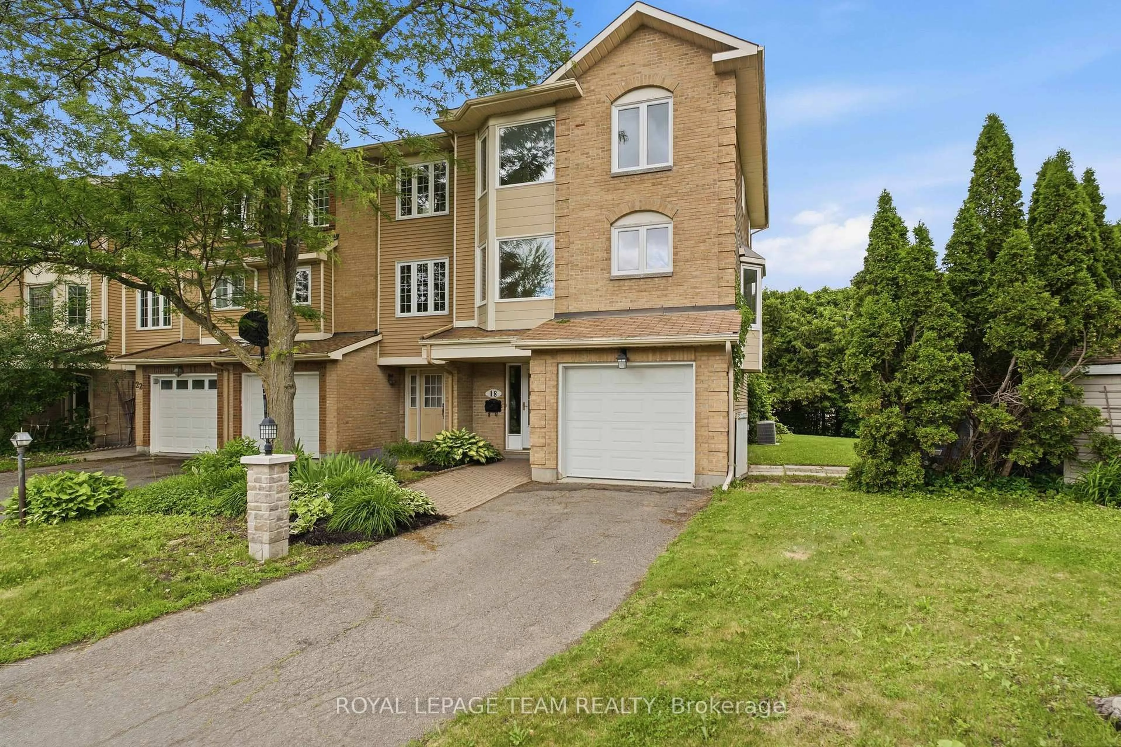 Unknown for 18 Arbordale Cres, Ottawa Ontario K2G 5C6