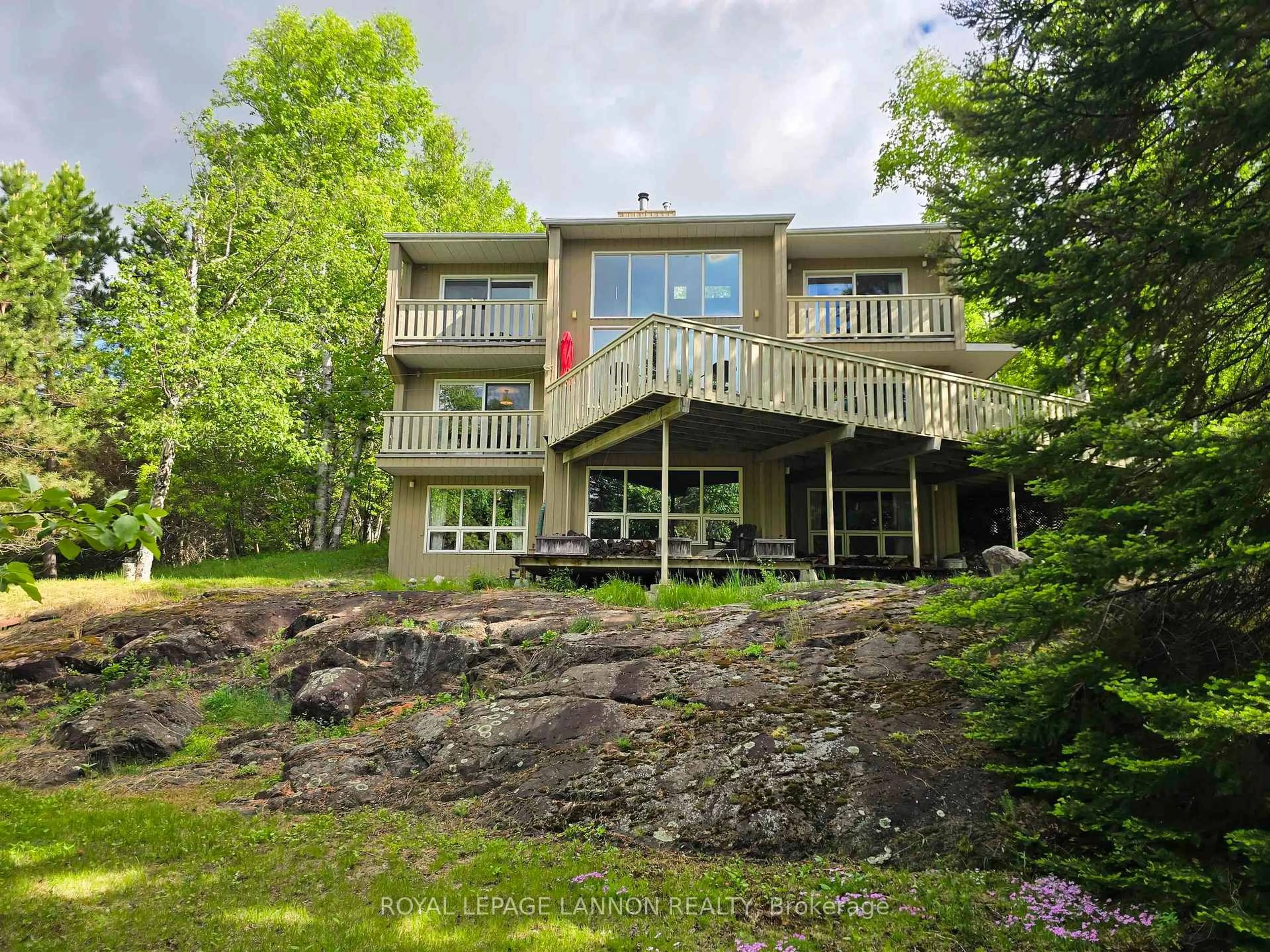 Patio, water/lake/river/ocean view for 247 Shirley Rd, Thunder Bay Ontario P7G 2G4