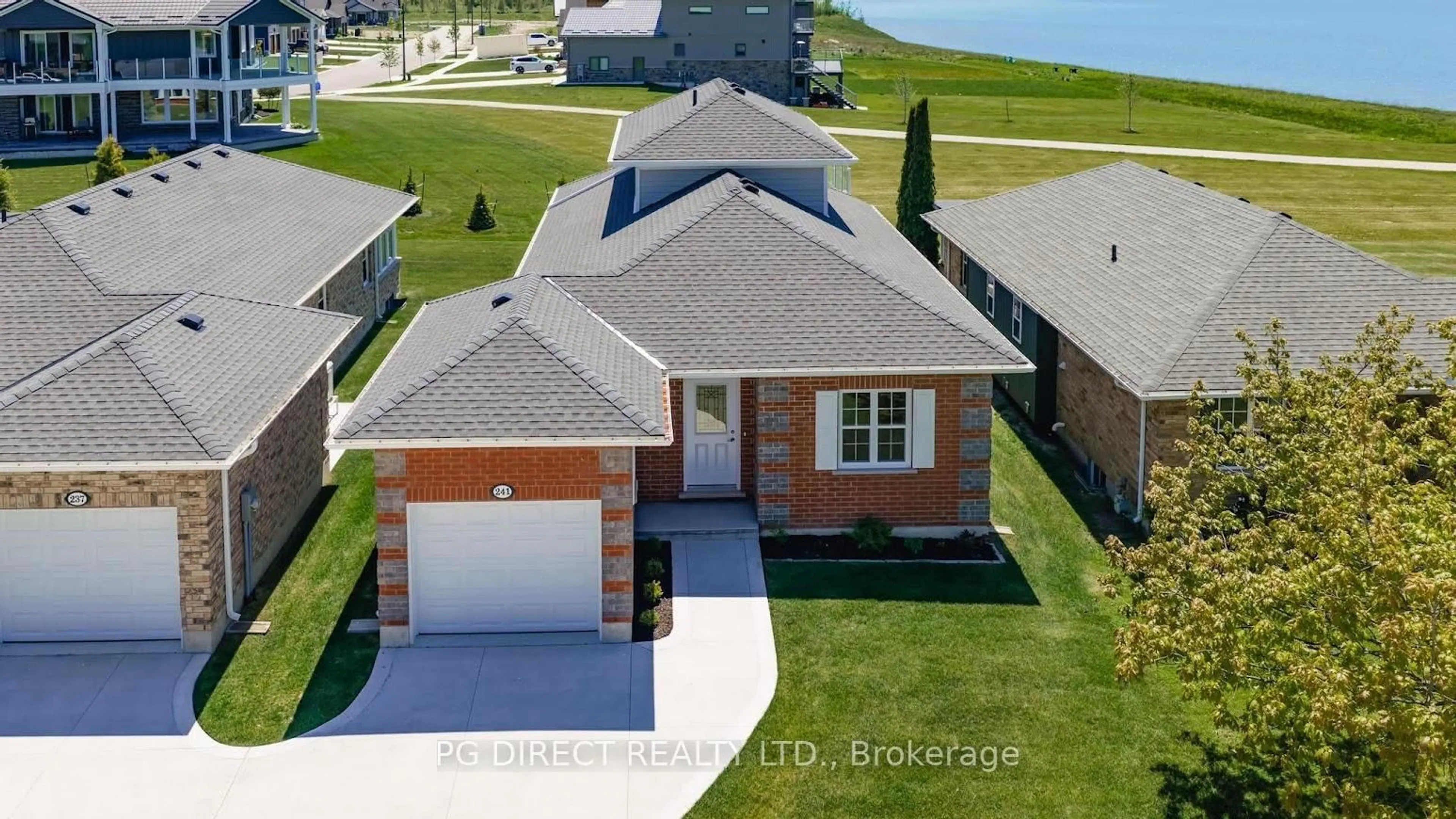 A pic from outside/outdoor area/front of a property/back of a property/a pic from drone, street for 241 Bethune Cres, Goderich Ontario N7A 4M6