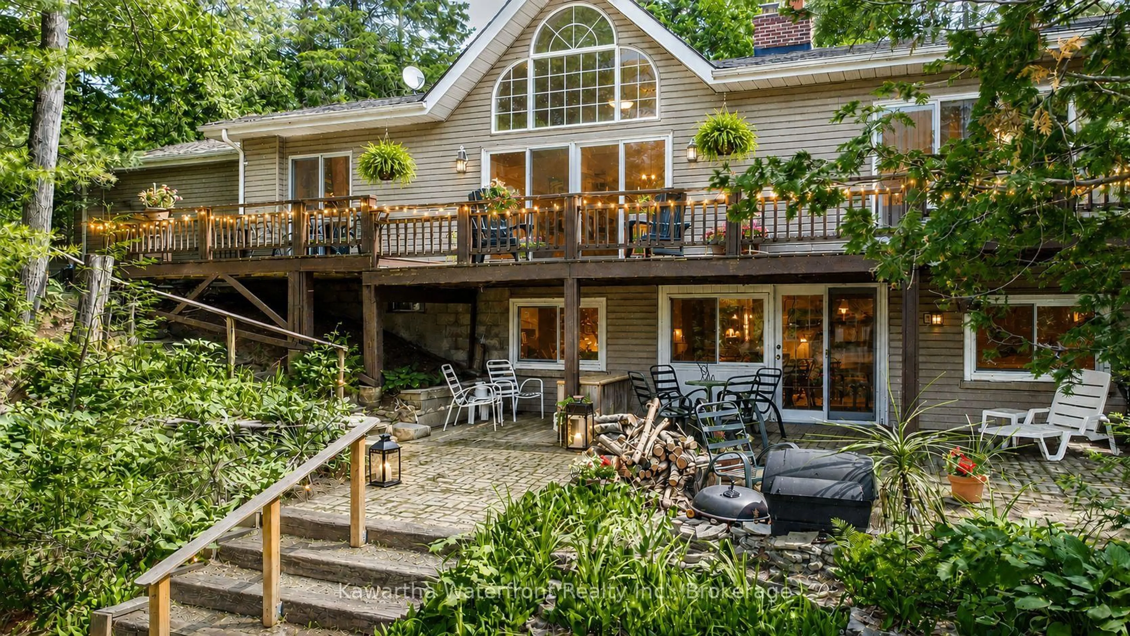 Patio, water/lake/river/ocean view for 25 Government Dock Rd, Kawartha Lakes Ontario K0M 2L0