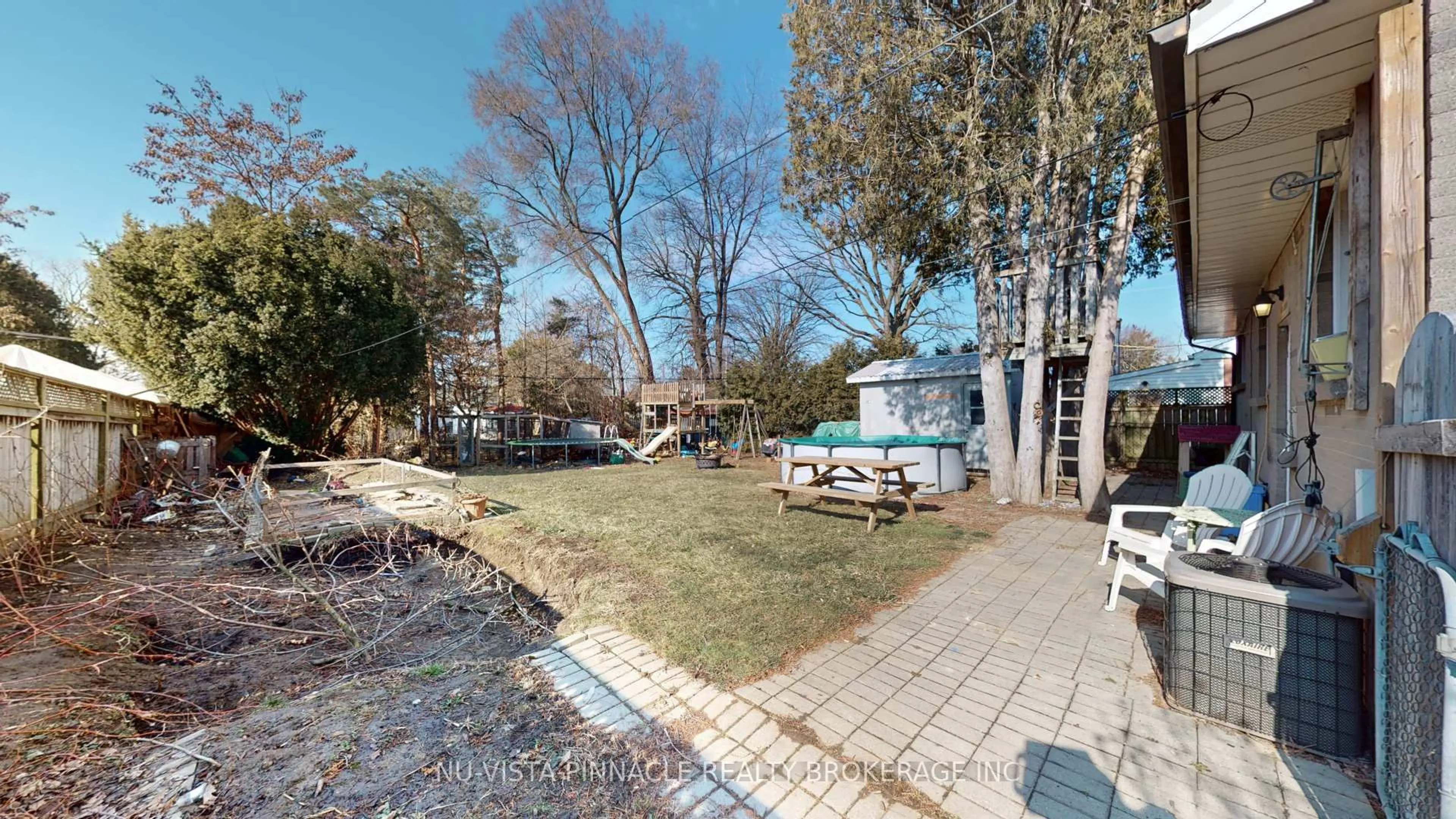 Patio, street for 261 Winnipeg St, London East Ontario N5W 4T8