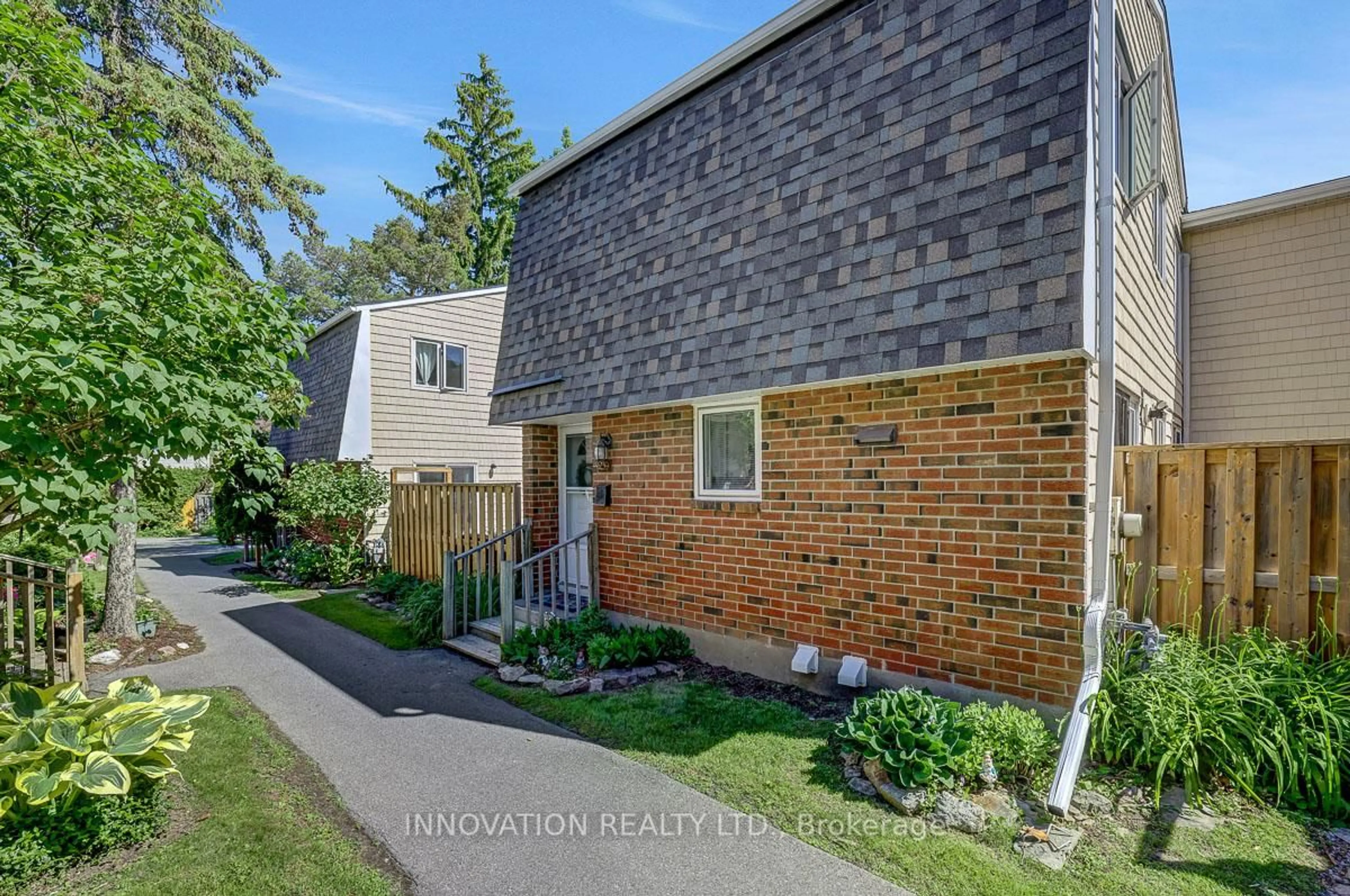 Unknown for 239 Salter Cres, Kanata Ontario K2K 1Z2