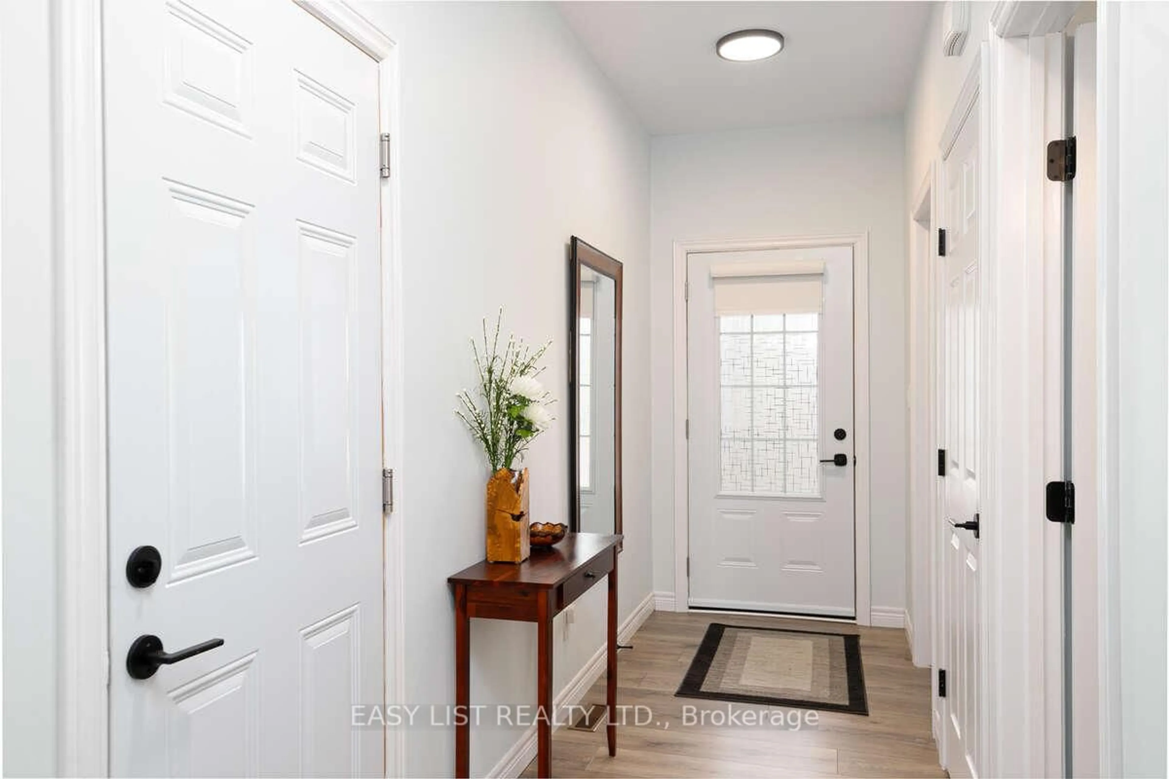 Indoor entryway for 18 Dayton Crt, Prince Edward County Ontario K0K 2T0