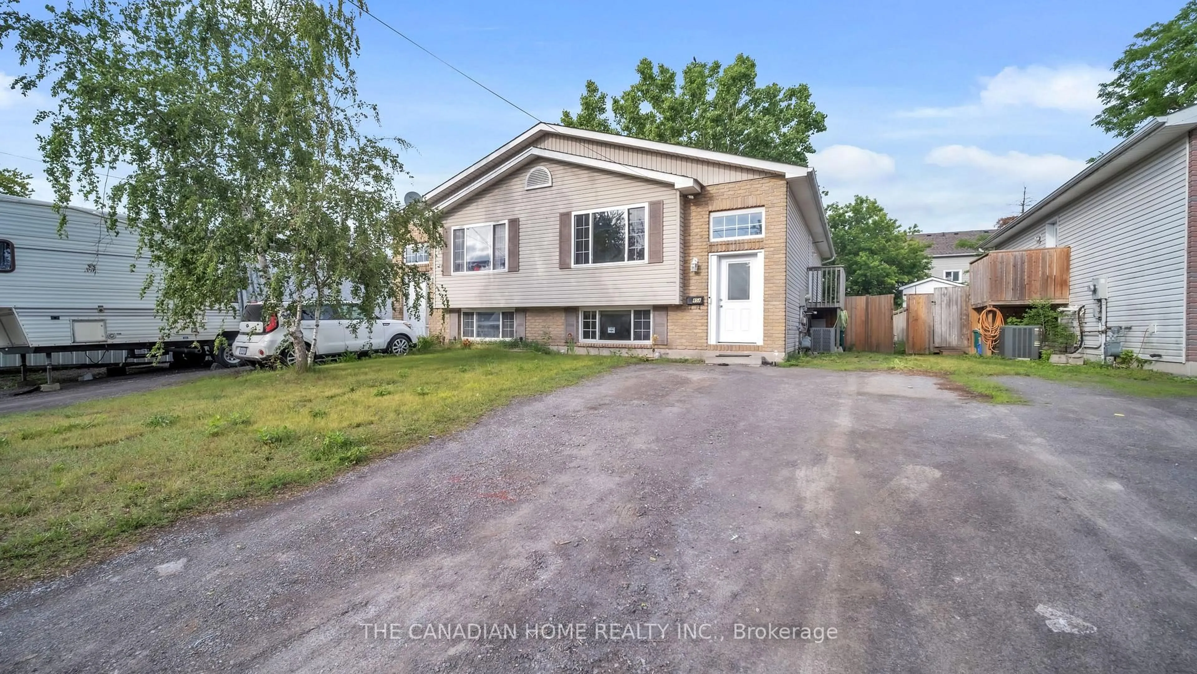 Unknown for 45 Oak St, Belleville Ontario K8N 5Y4