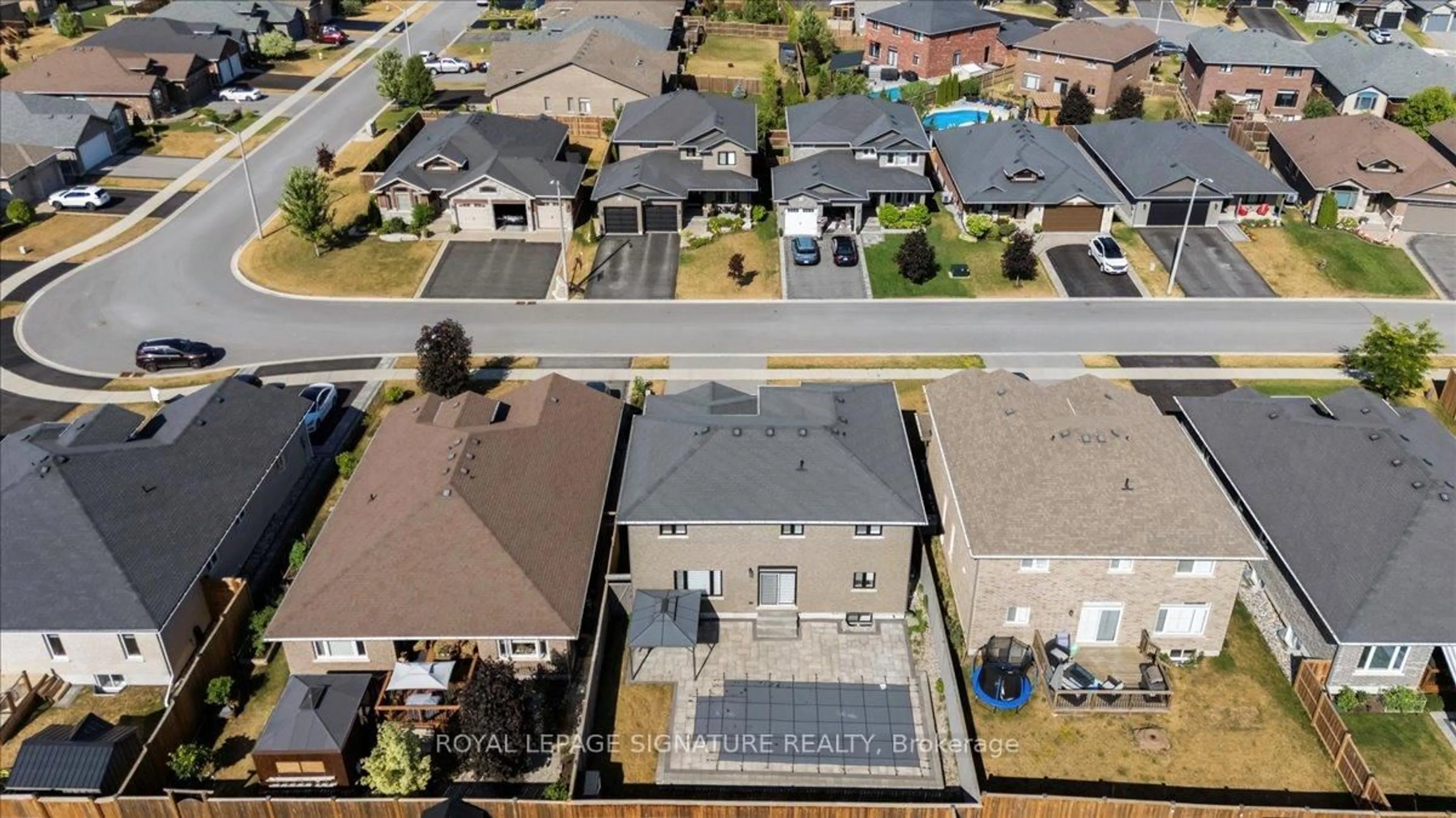 A pic from outside/outdoor area/front of a property/back of a property/a pic from drone, street for 12 Hummingbird Dr, Belleville Ontario K8N 0H7
