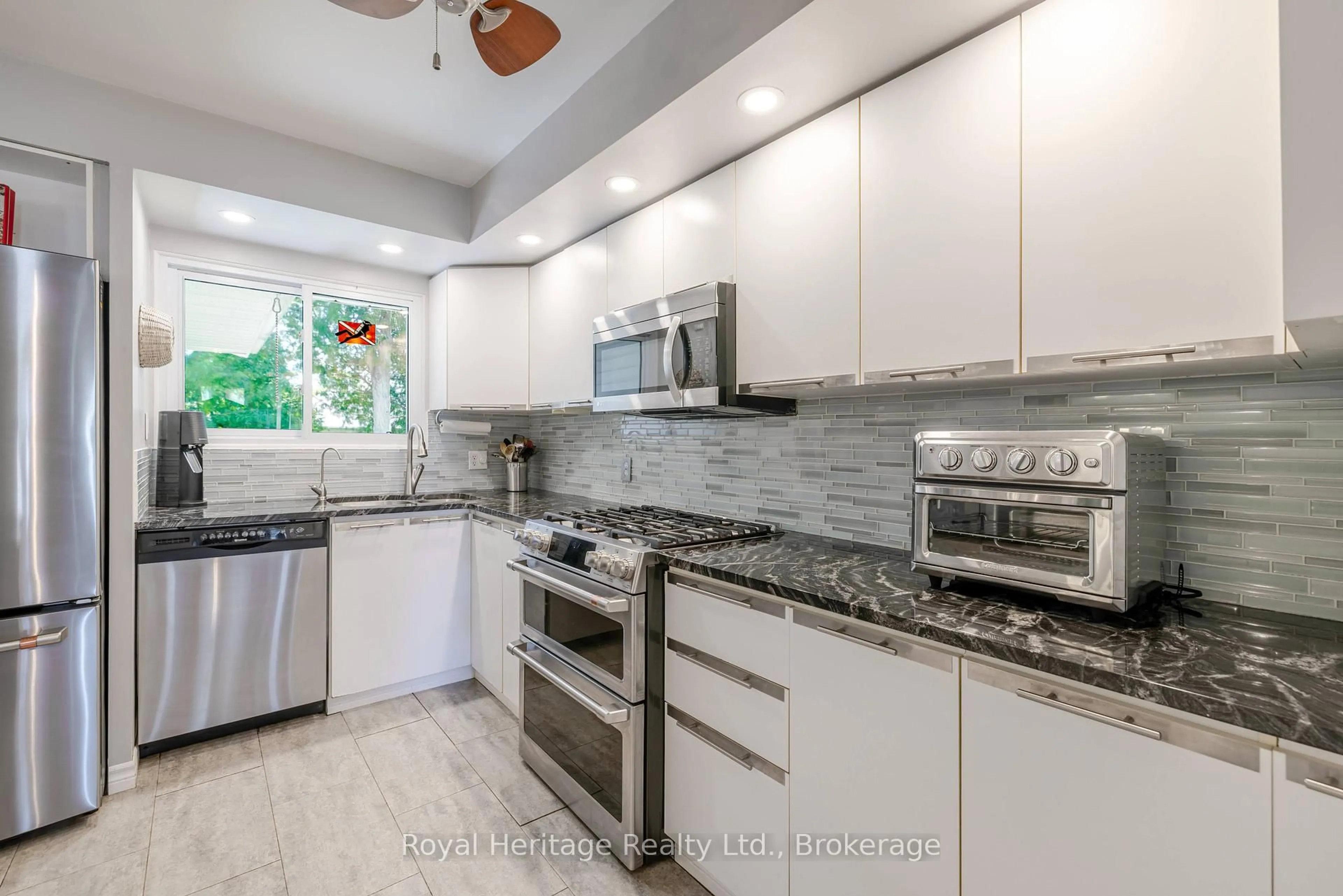 Unknown for 93 Cedar St, Brighton Ontario K0K 1H0