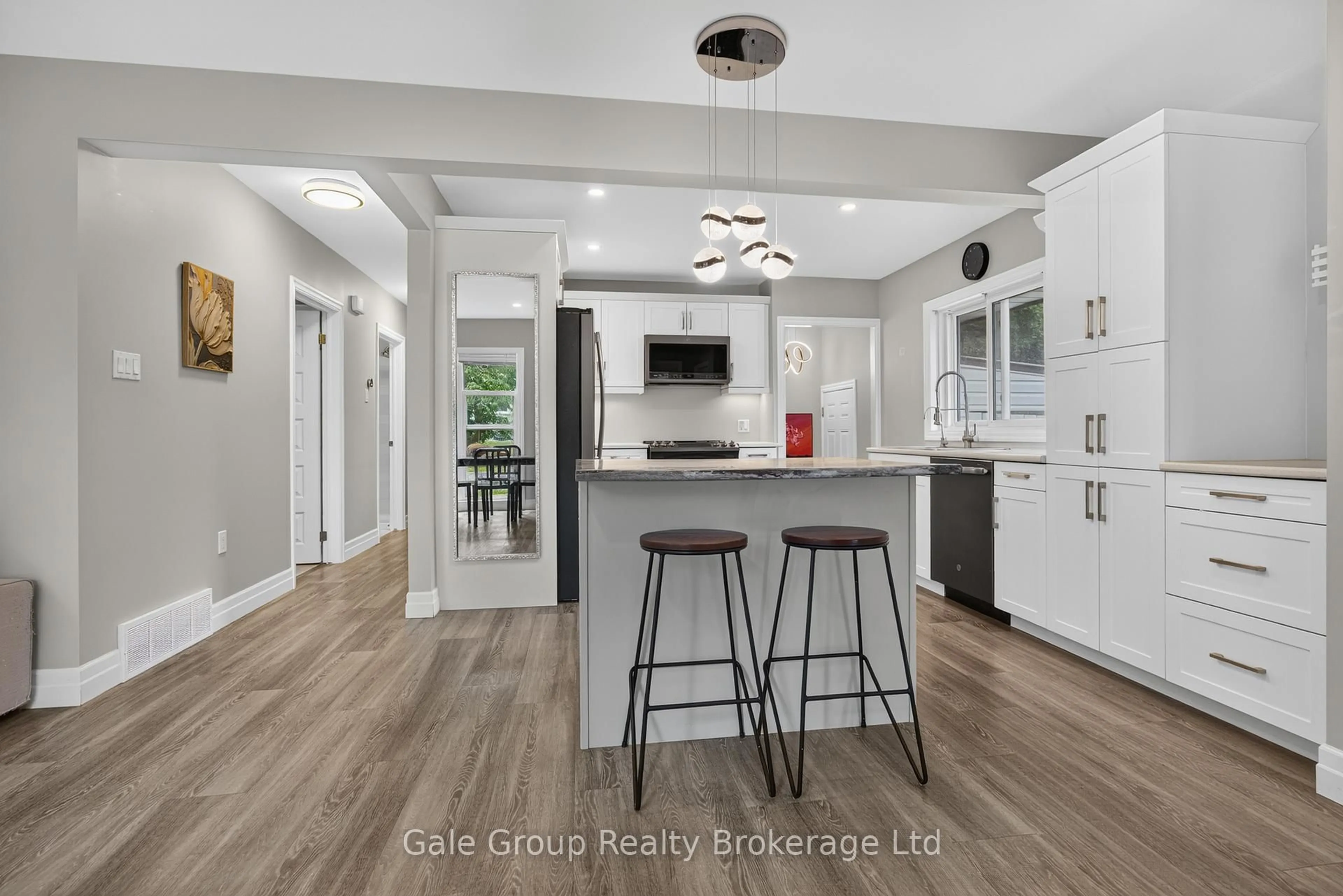 Open concept kitchen, unknown for 312 Leinster St, Woodstock Ontario N4S 7E7