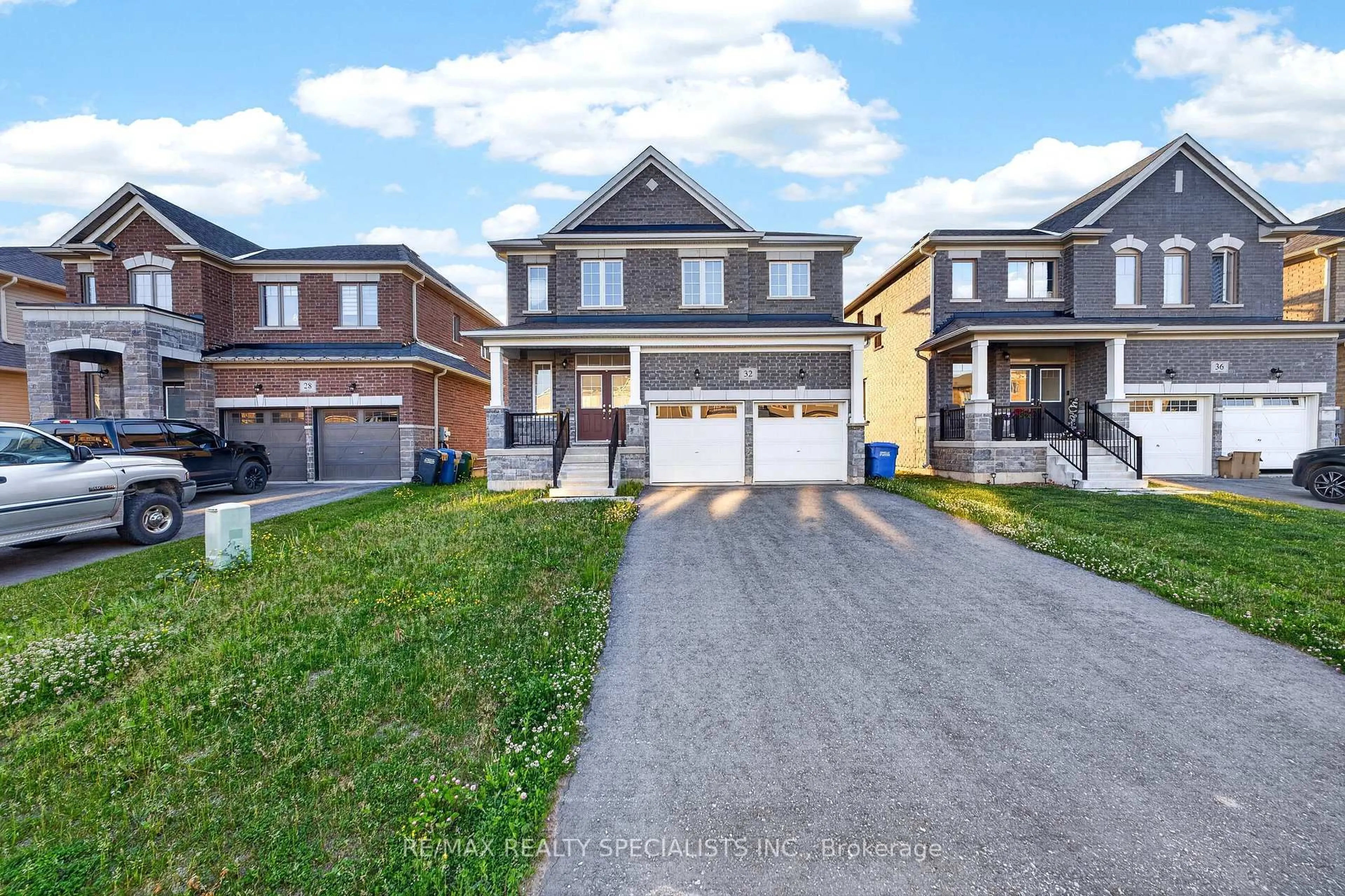 A pic from outside/outdoor area/front of a property/back of a property/a pic from drone, street for 32 Mackenzie St, Southgate Ontario N0C 1B0