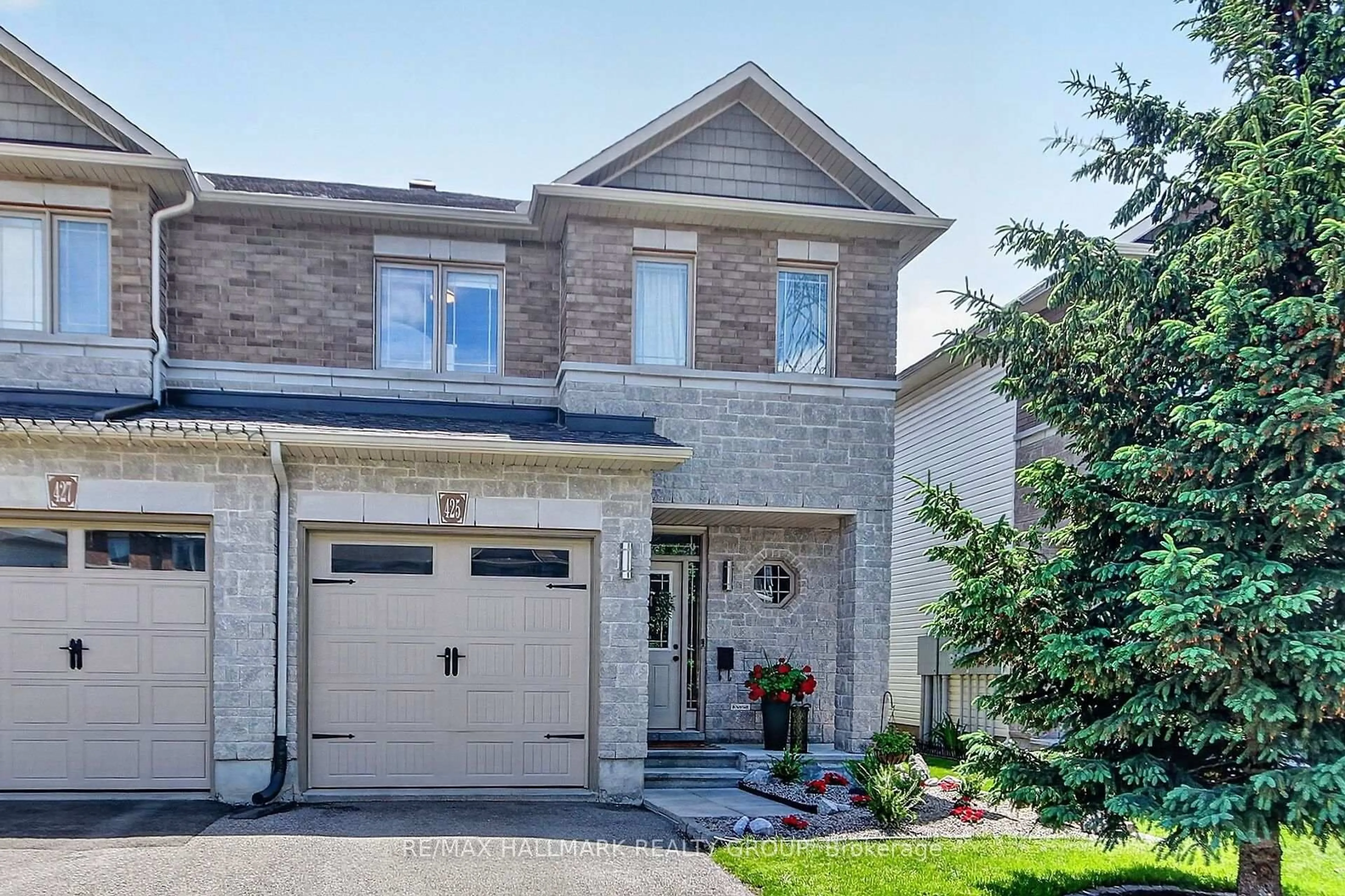 Home with brick exterior material, street for 425 Barrick Hill Rd, Ottawa Ontario K2M 0H7