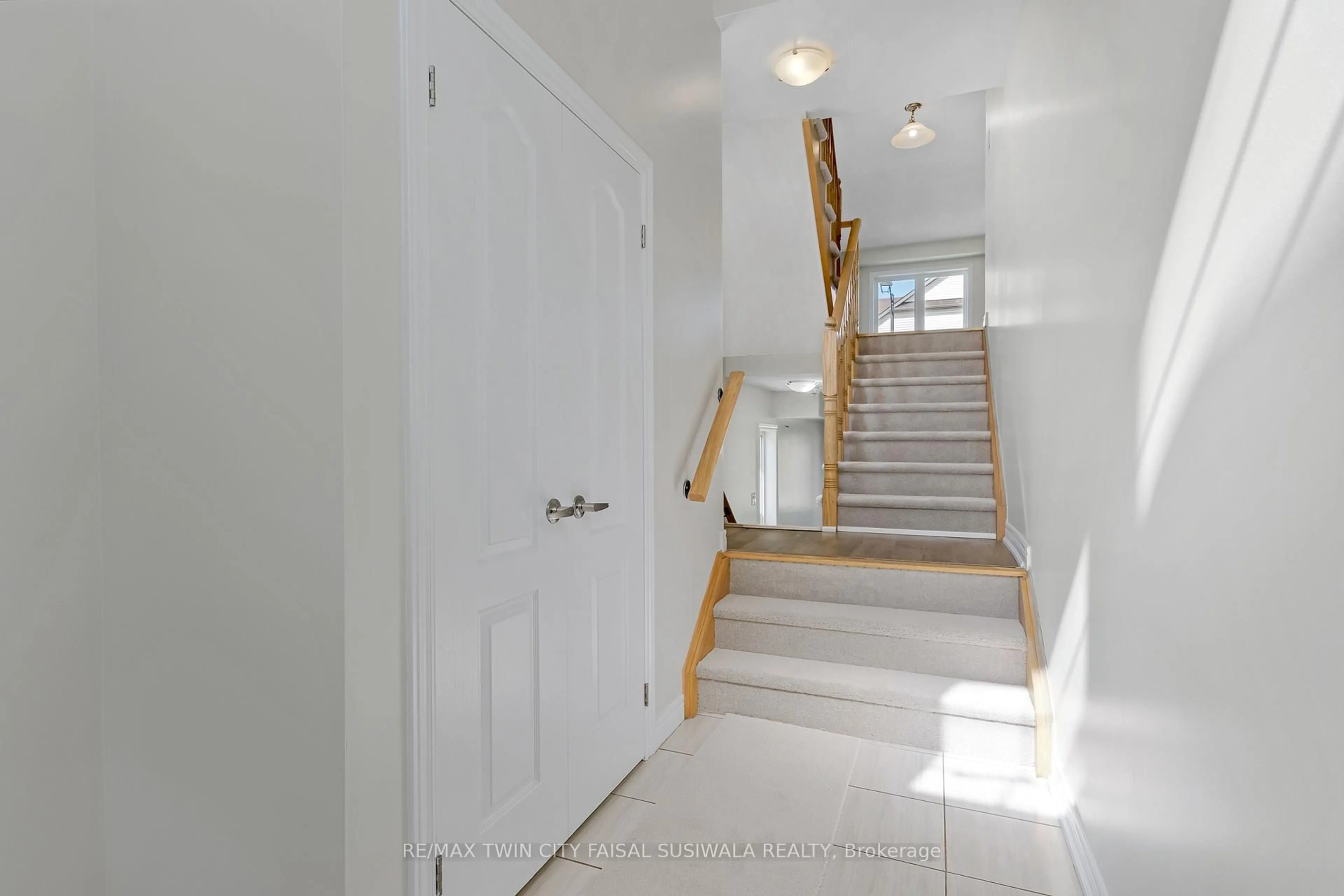 Unknown for 420 Linden Dr #67, Cambridge Ontario N3H 0C6